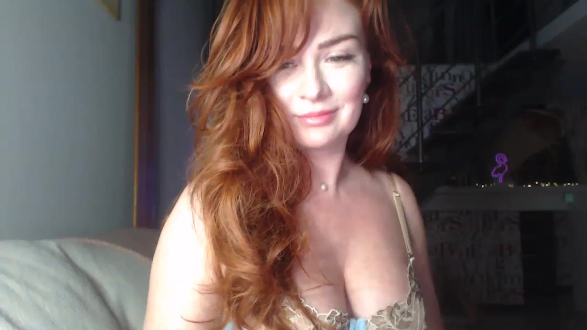 Gallery image thumbnail from Golden_Teaser's myfreecams stream on, 04/07/2023, 17:06 image 12 of 20