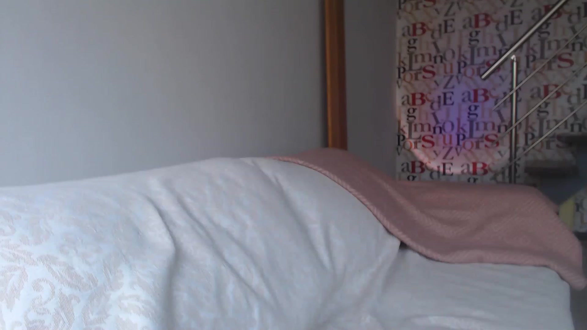 Gallery image thumbnail from Golden_Teaser's myfreecams stream on, 04/08/2023, 14:18 image 7 of 20