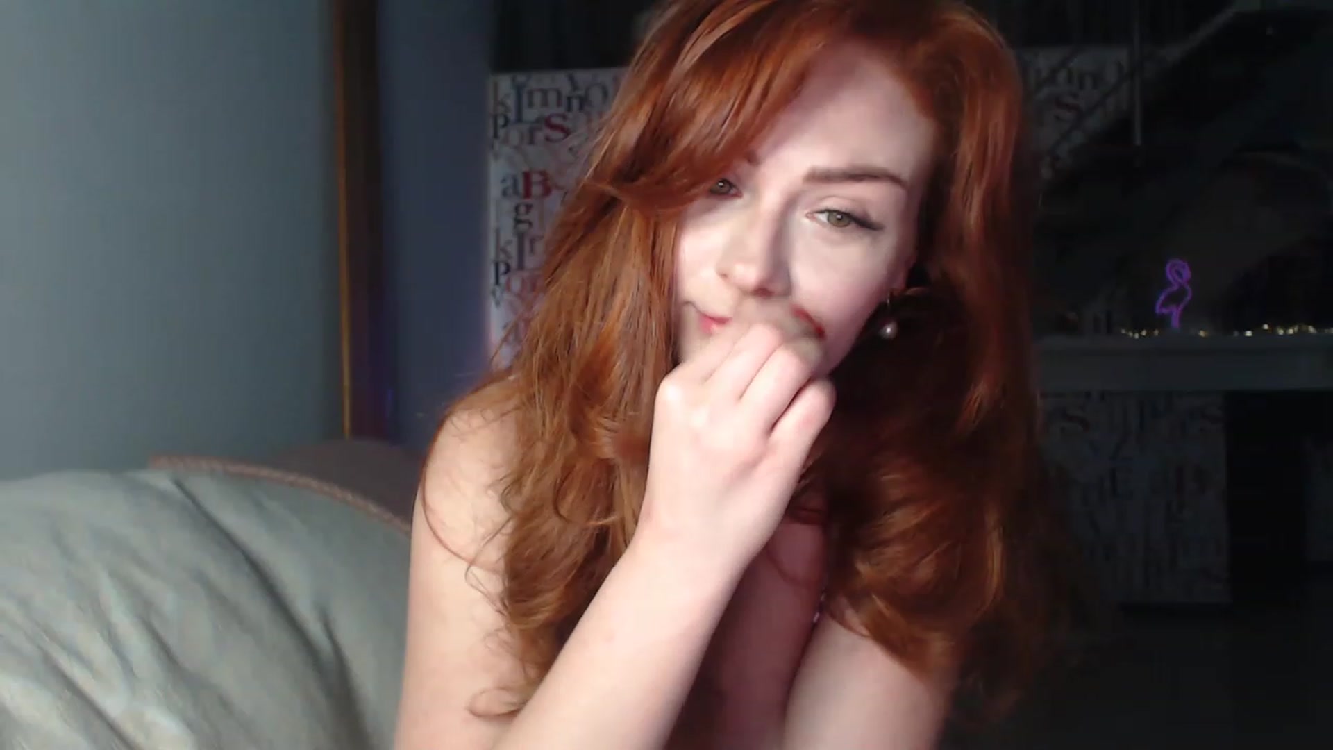 Gallery image thumbnail from Golden_Teaser's myfreecams stream on, 04/08/2023, 17:20 image 6 of 20