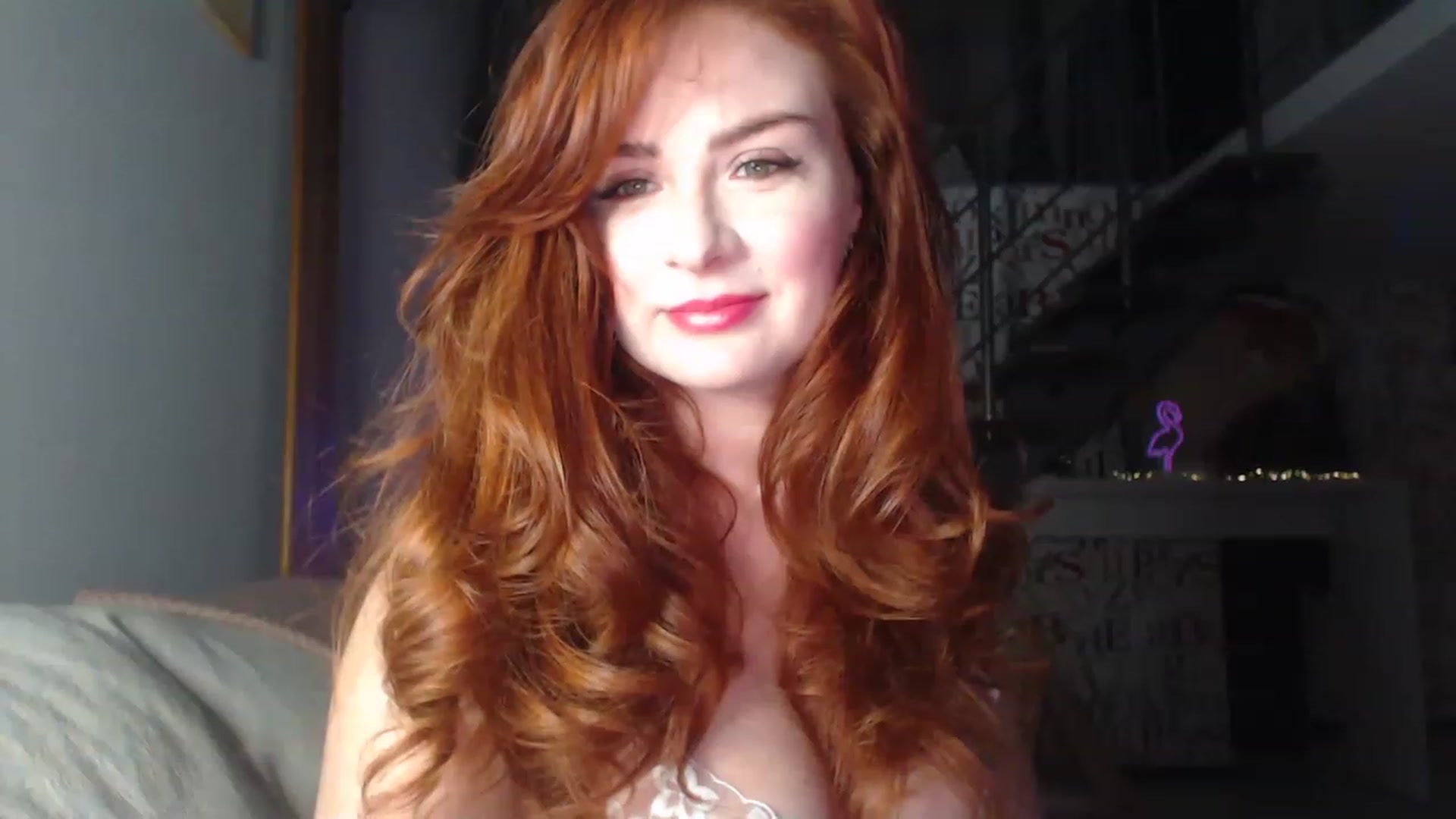 Gallery image thumbnail from Golden_Teaser's myfreecams stream on, 04/08/2023, 17:20 image 12 of 20