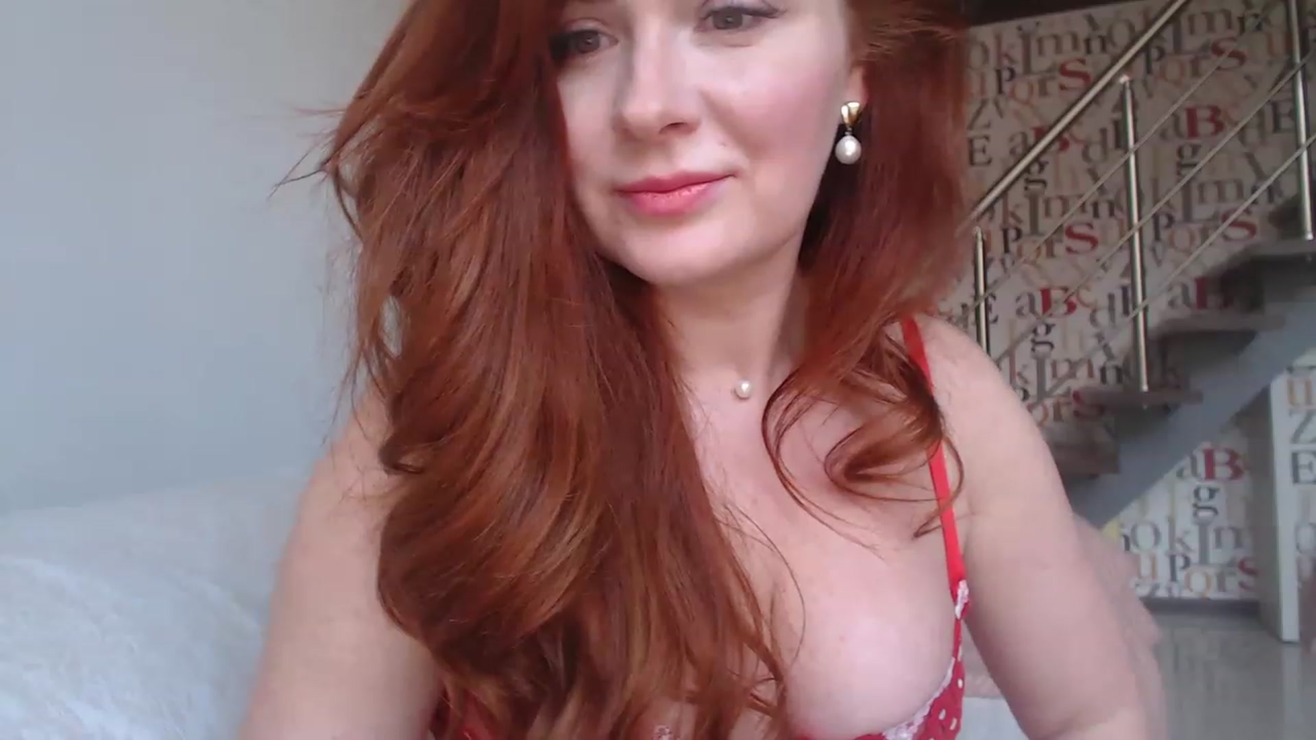 Gallery image thumbnail from Golden_Teaser's myfreecams stream on, 04/10/2023, 15:55 image 16 of 20