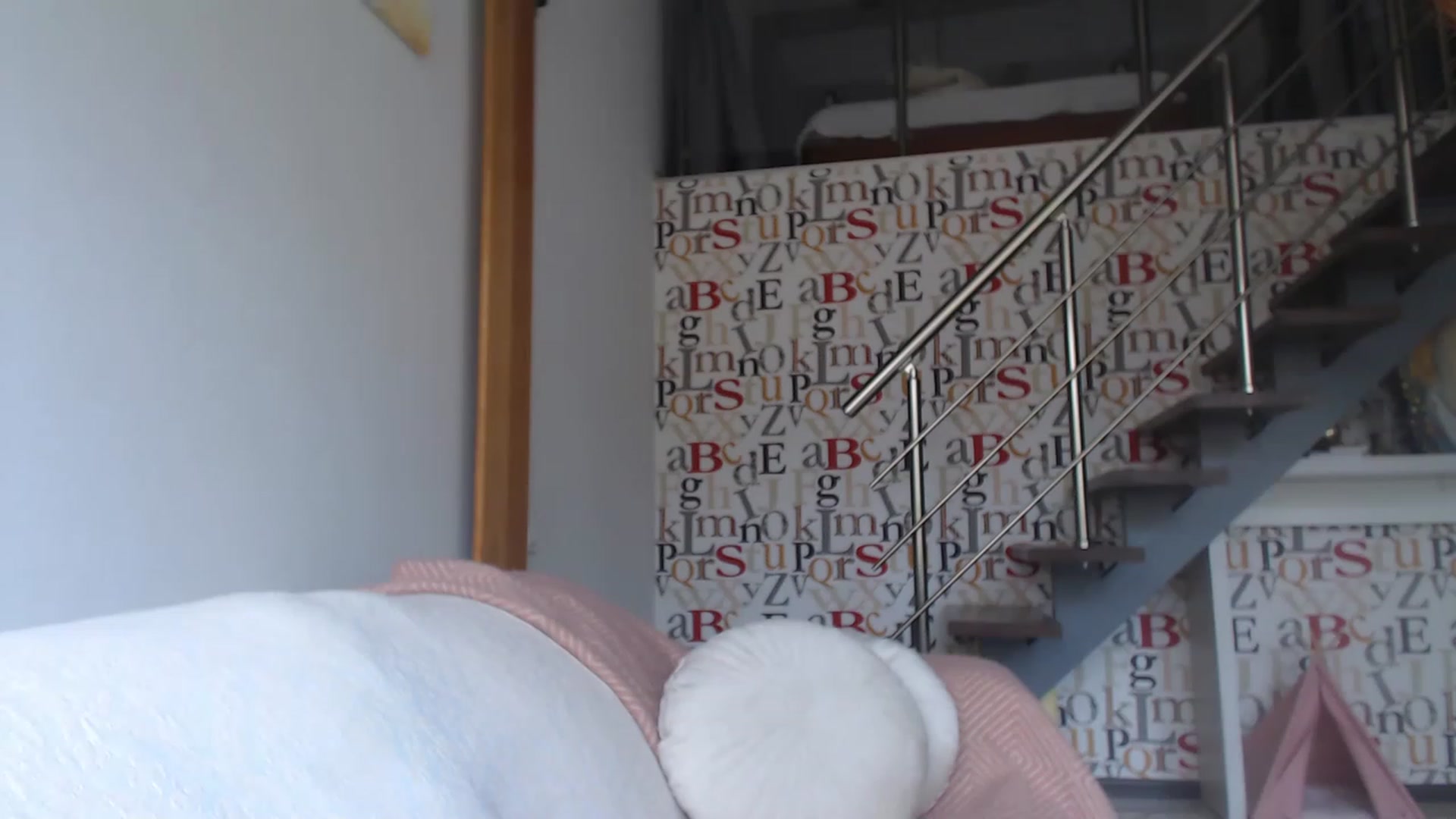 Gallery image thumbnail from Golden_Teaser's myfreecams stream on, 04/29/2023, 14:28 image 12 of 20
