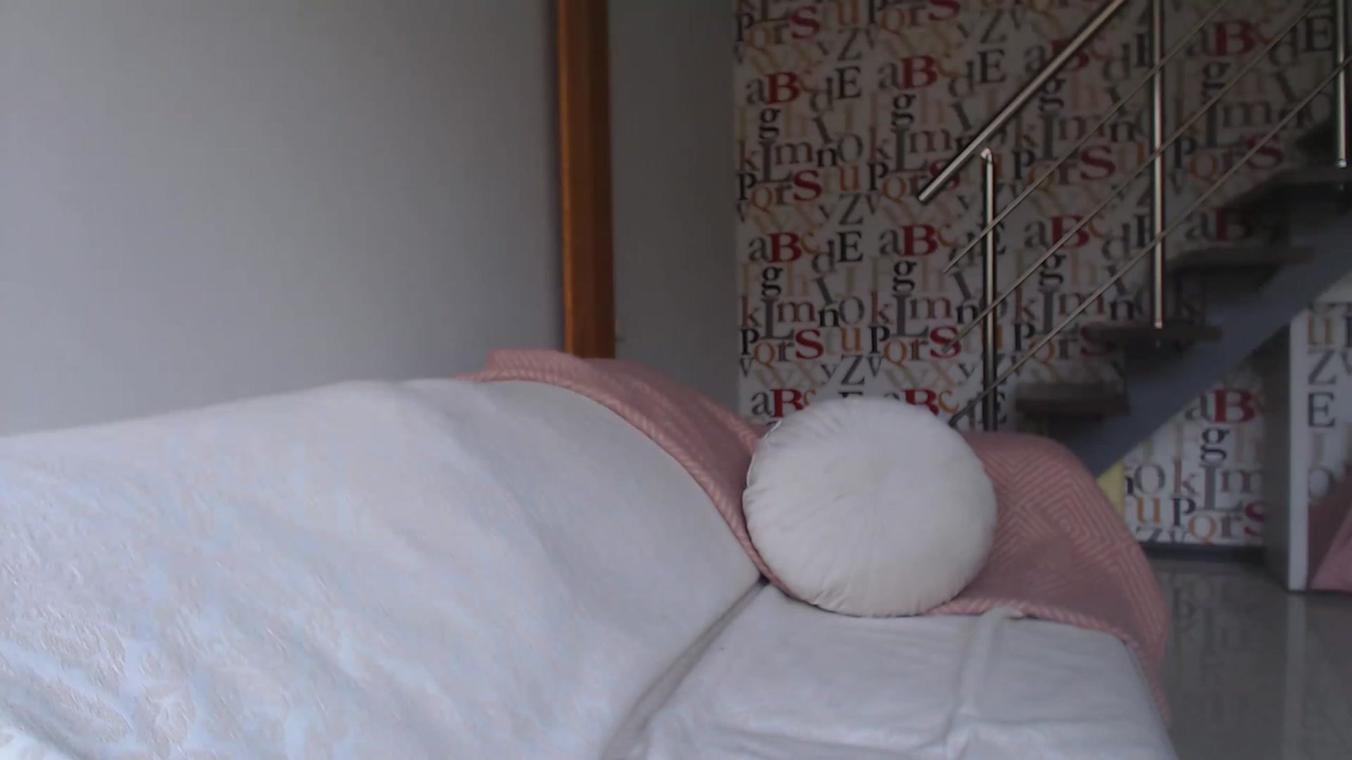 Gallery image thumbnail from Golden_Teaser's myfreecams stream on, 04/29/2023, 16:00 image 4 of 20