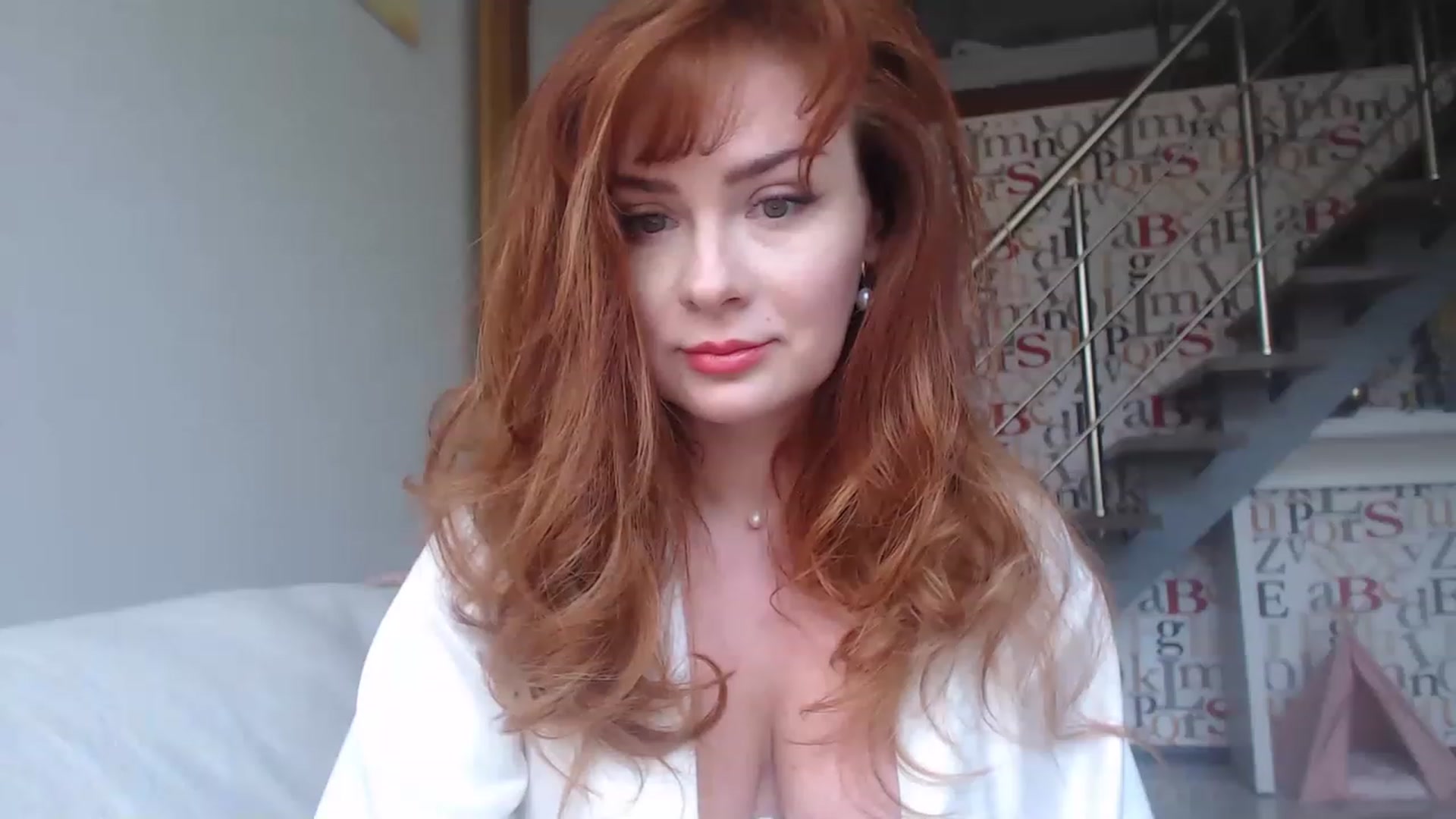 Gallery image thumbnail from Golden_Teaser's myfreecams stream on, 05/09/2023, 14:58 image 5 of 20