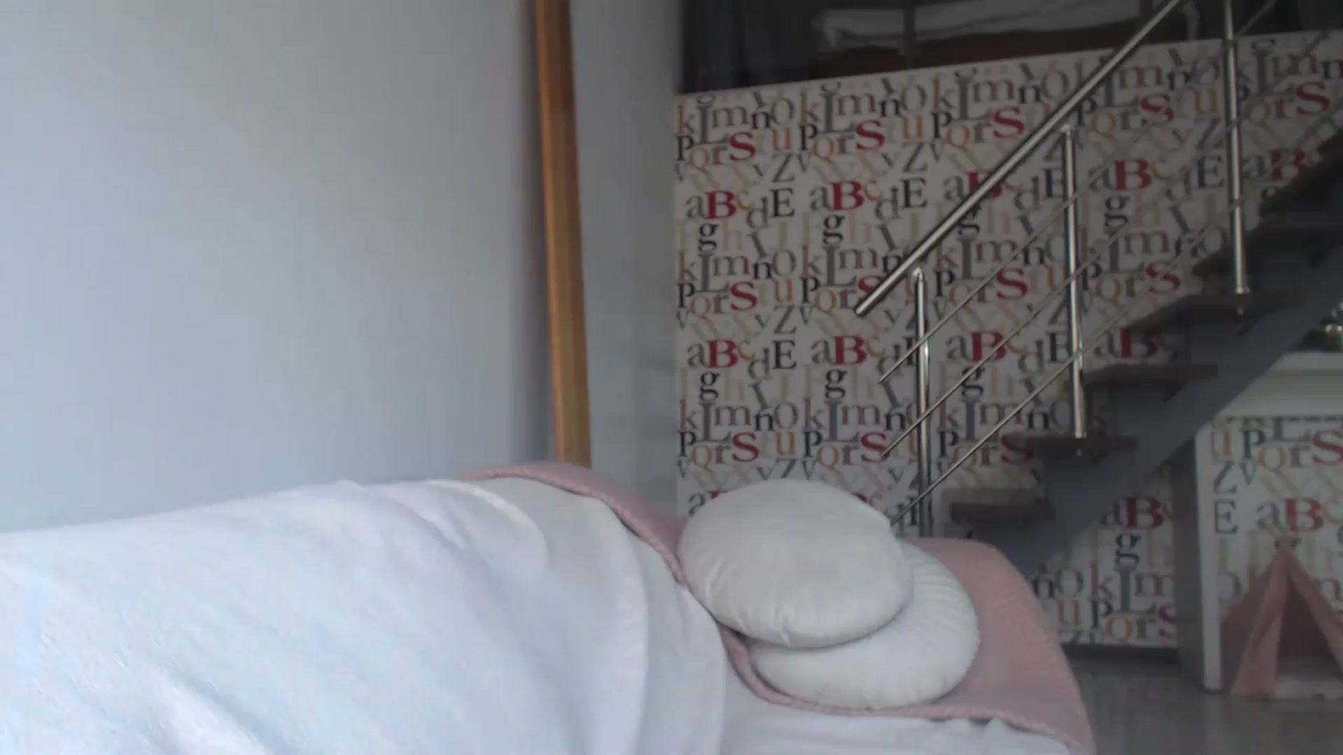 Gallery image thumbnail from Golden_Teaser's myfreecams stream on, 05/13/2023, 16:26 image 13 of 20