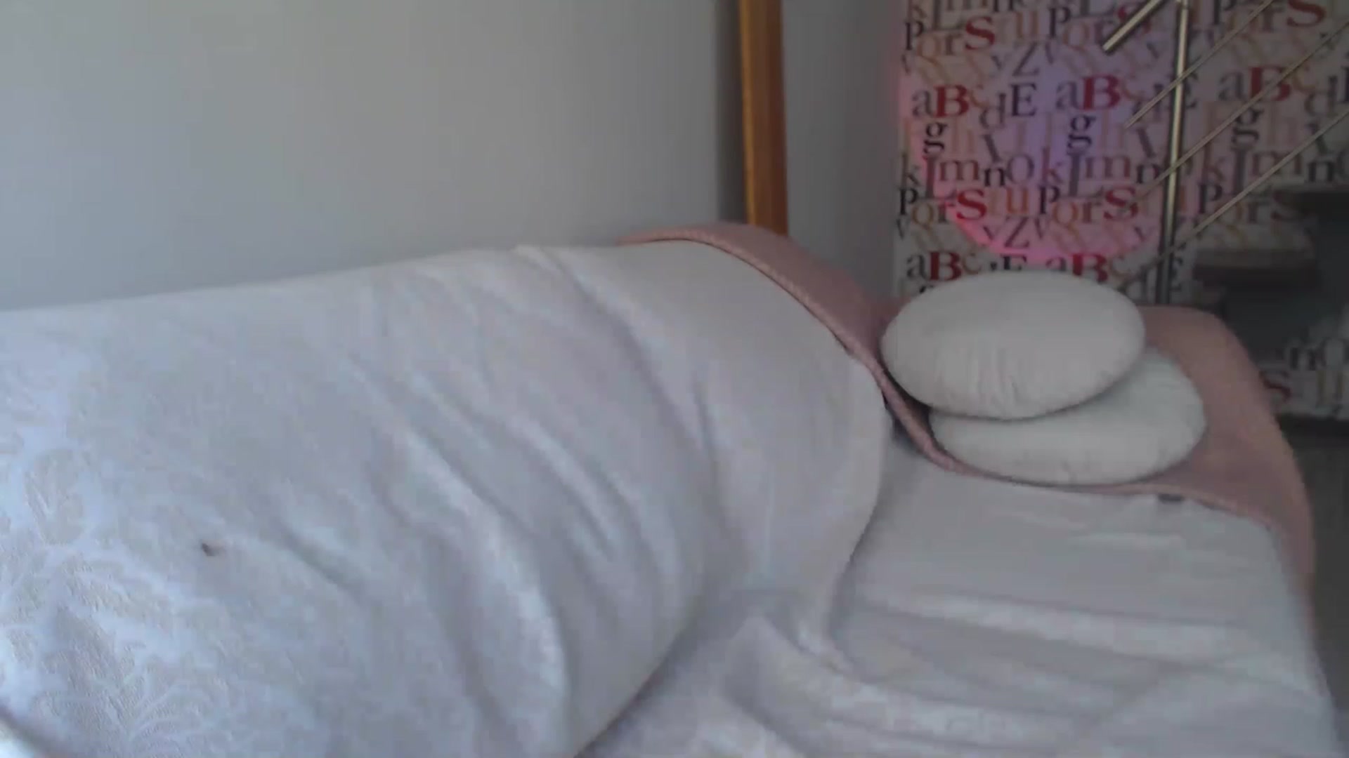 Gallery image thumbnail from Golden_Teaser's myfreecams stream on, 05/14/2023, 14:28 image 7 of 20