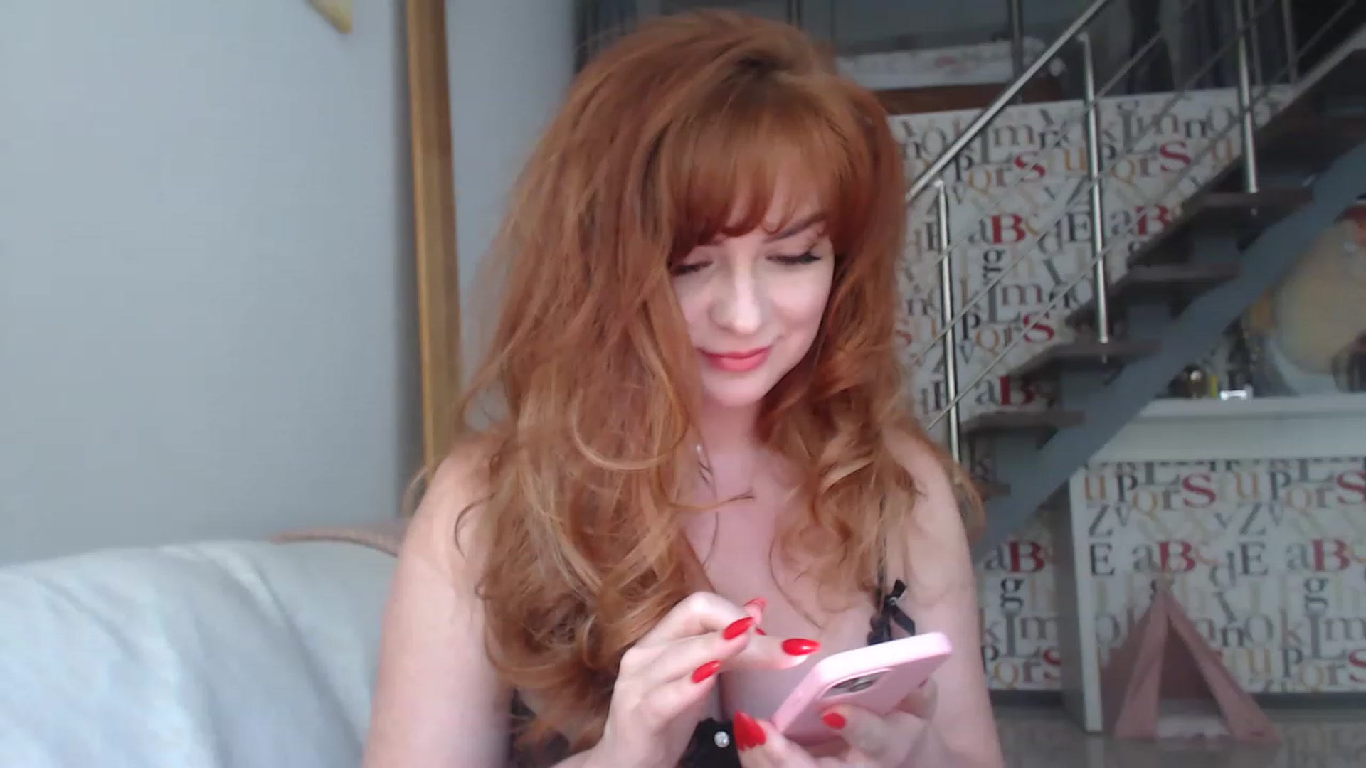 Gallery image thumbnail from Golden_Teaser's myfreecams stream on, 05/19/2023, 14:18 image 12 of 20