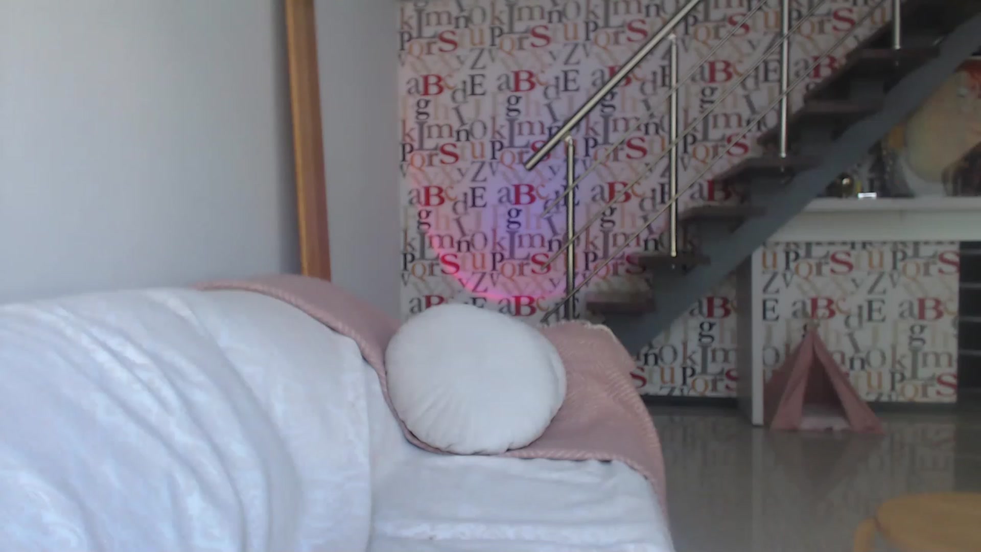 Gallery image thumbnail from Golden_Teaser's myfreecams stream on, 05/20/2023, 15:58 image 2 of 20