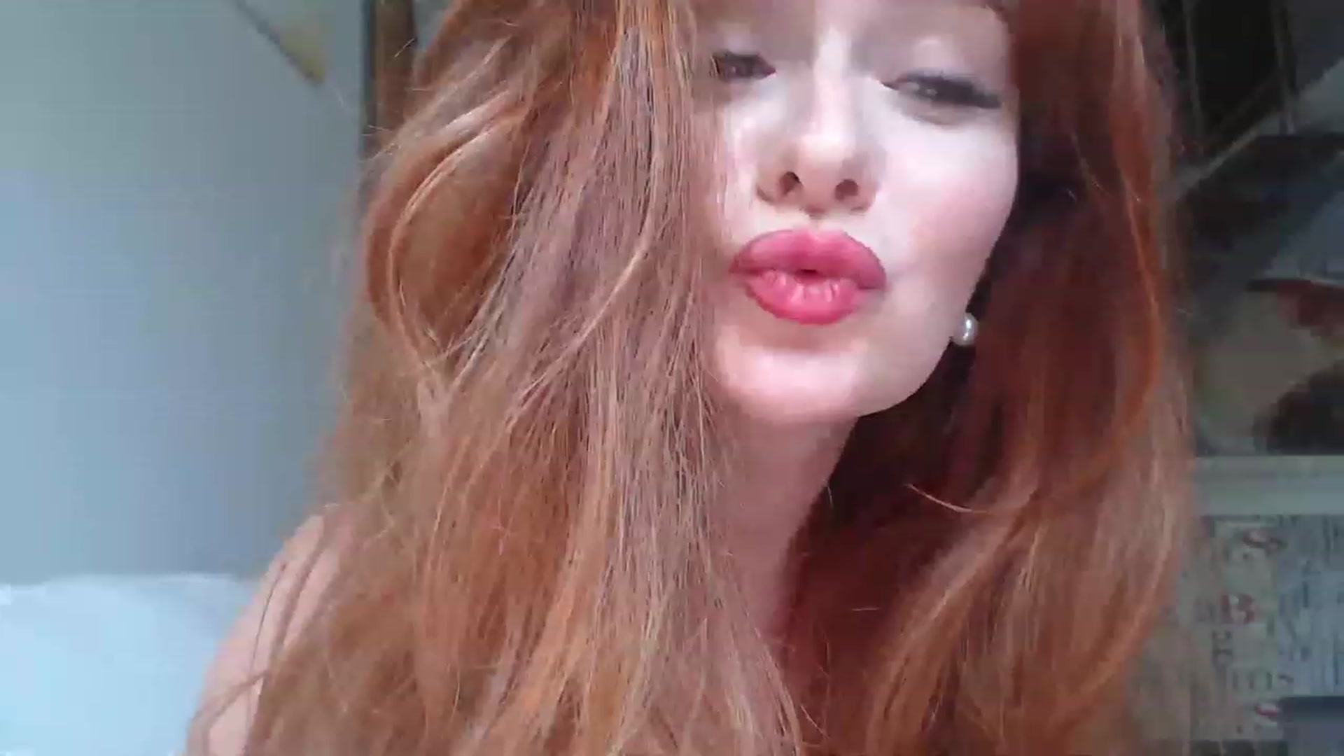 Gallery image thumbnail from Golden_Teaser's myfreecams stream on, 05/26/2023, 14:34 image 7 of 20