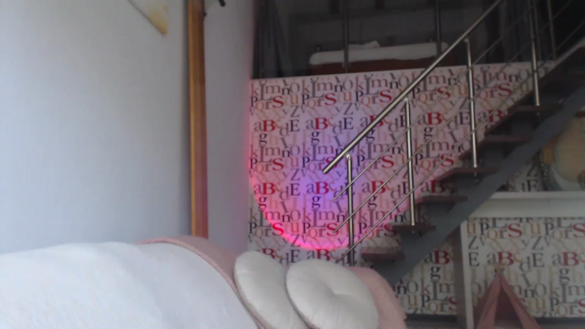 Gallery image thumbnail from Golden_Teaser's myfreecams stream on, 05/26/2023, 15:42 image 8 of 20