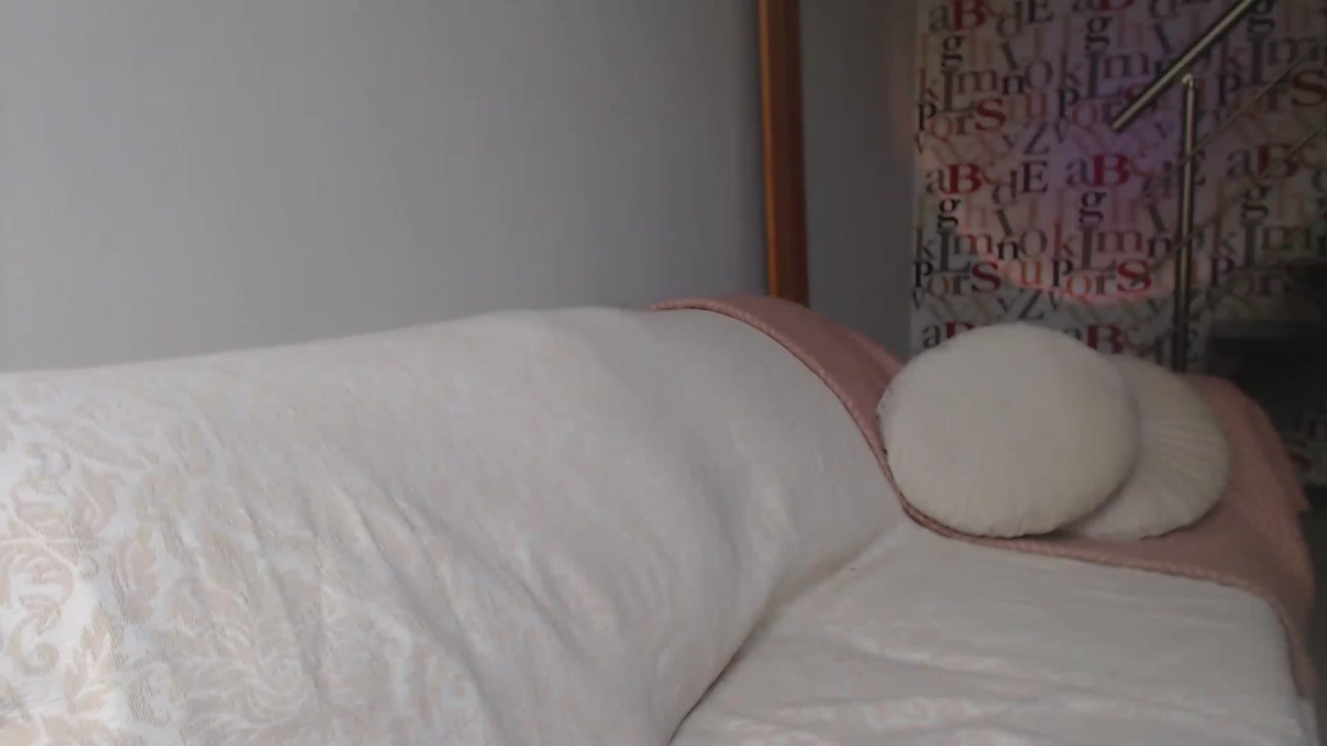 Gallery image thumbnail from Golden_Teaser's myfreecams stream on, 05/27/2023, 17:06 image 2 of 20