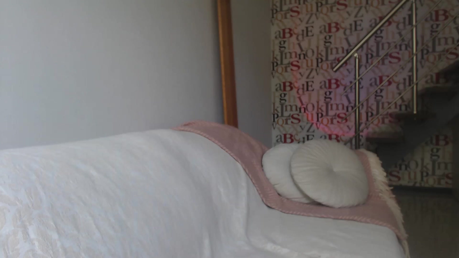 Gallery image thumbnail from Golden_Teaser's myfreecams stream on, 05/29/2023, 12:19 image 10 of 20