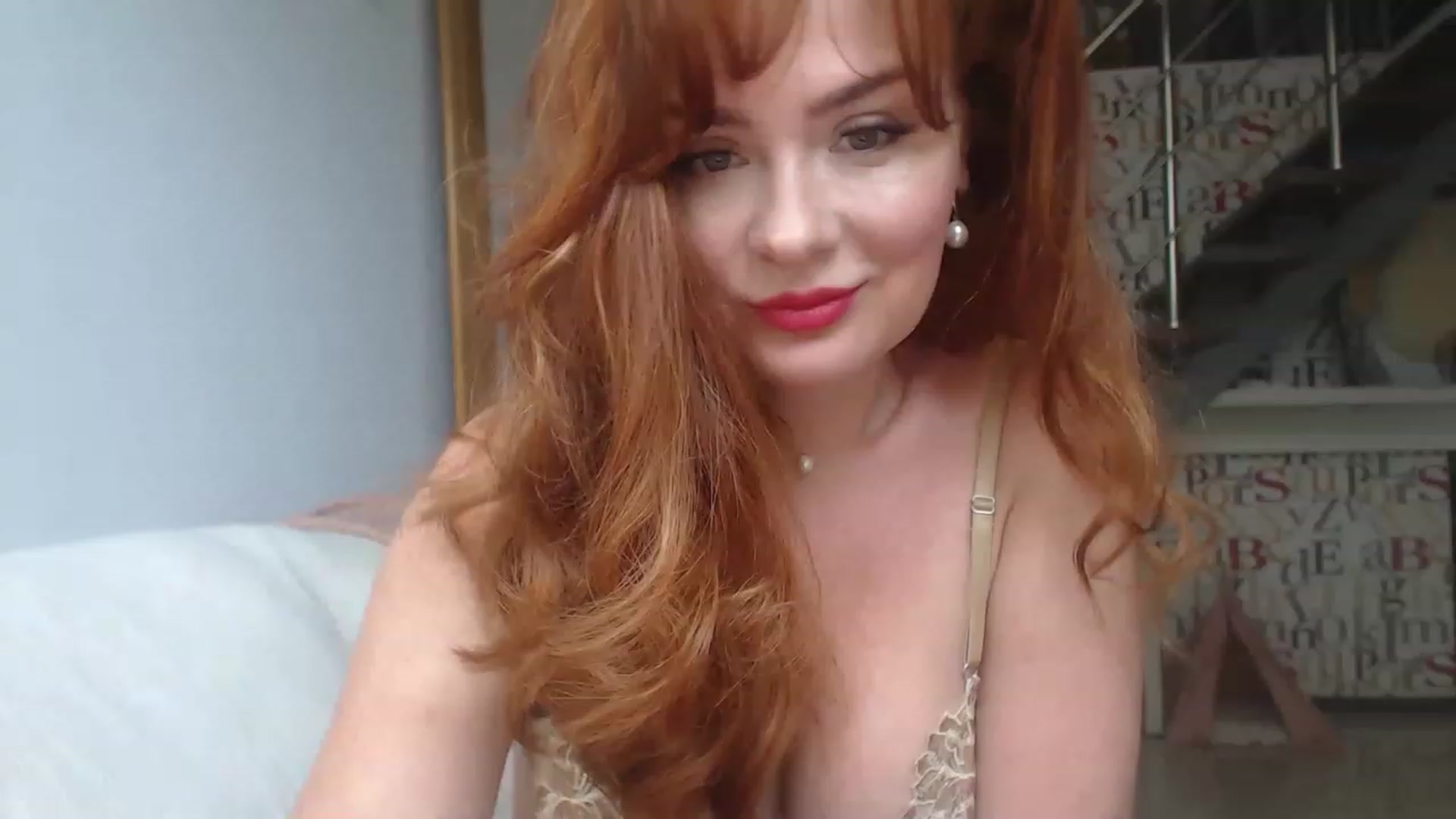 Gallery image thumbnail from Golden_Teaser's myfreecams stream on, 05/30/2023, 10:20 image 12 of 20