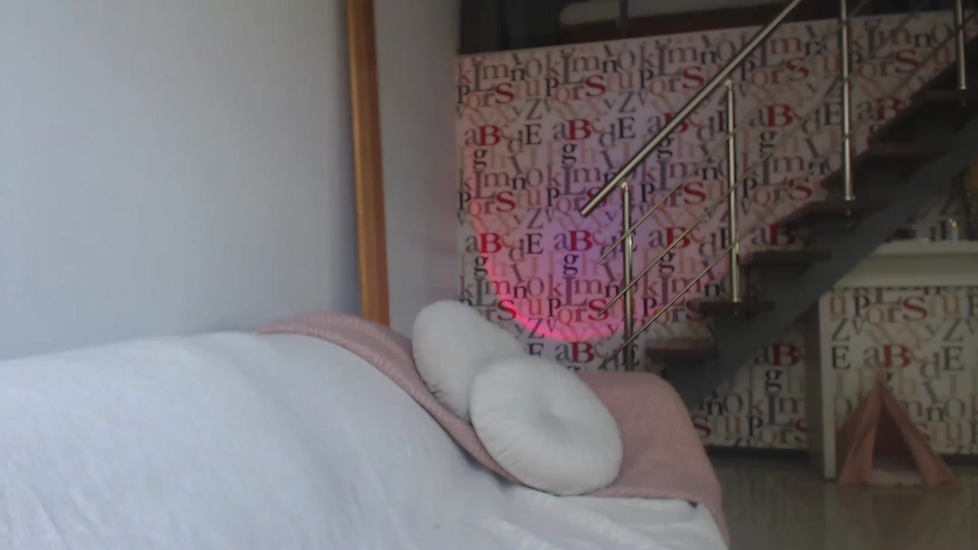 Gallery image thumbnail from Golden_Teaser's myfreecams stream on, 05/31/2023, 14:27 image 18 of 20
