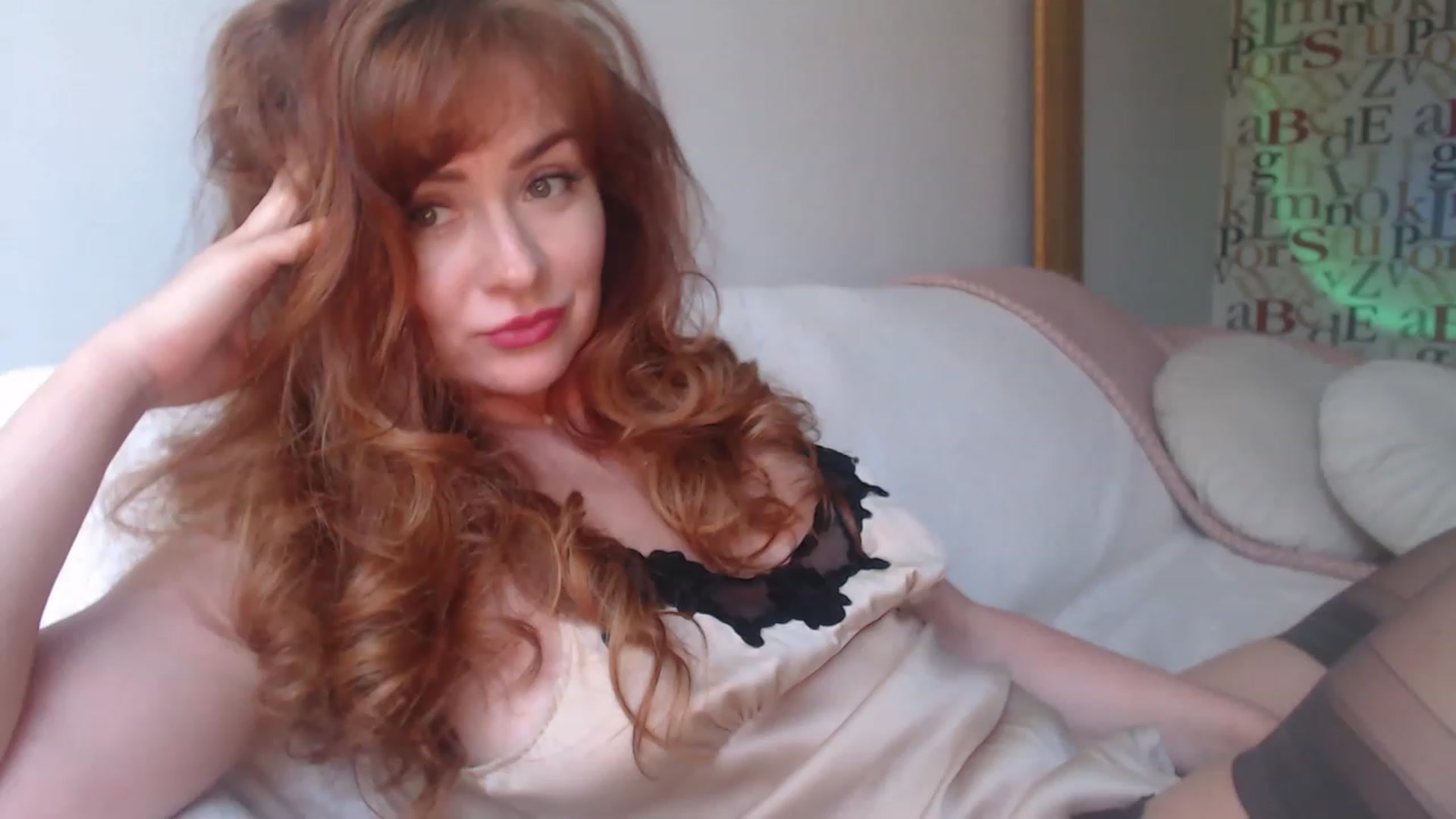 Gallery image thumbnail from Golden_Teaser's myfreecams stream on, 06/02/2023, 16:29 image 9 of 20