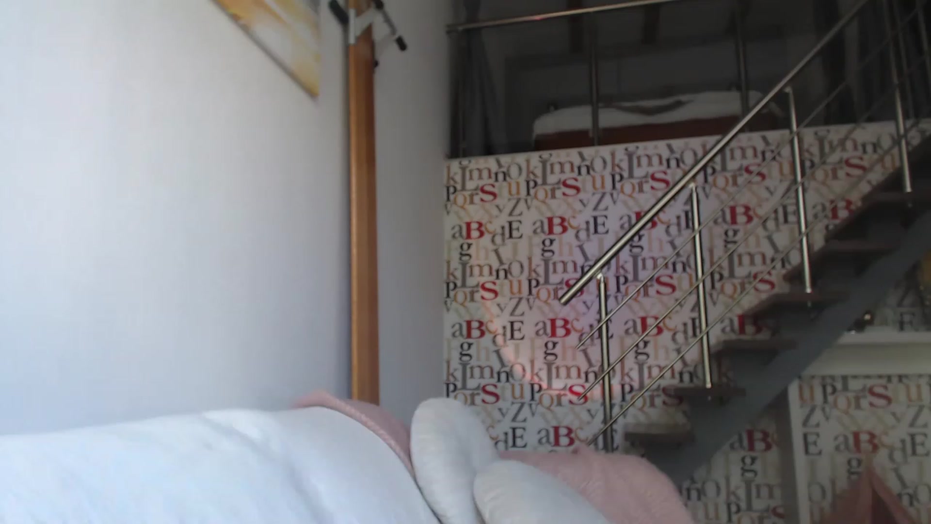 Gallery image thumbnail from Golden_Teaser's myfreecams stream on, 06/09/2023, 14:20 image 18 of 20