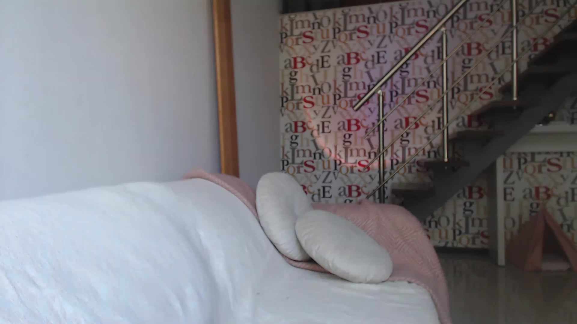 Gallery image thumbnail from Golden_Teaser's myfreecams stream on, 06/09/2023, 15:26 image 20 of 20