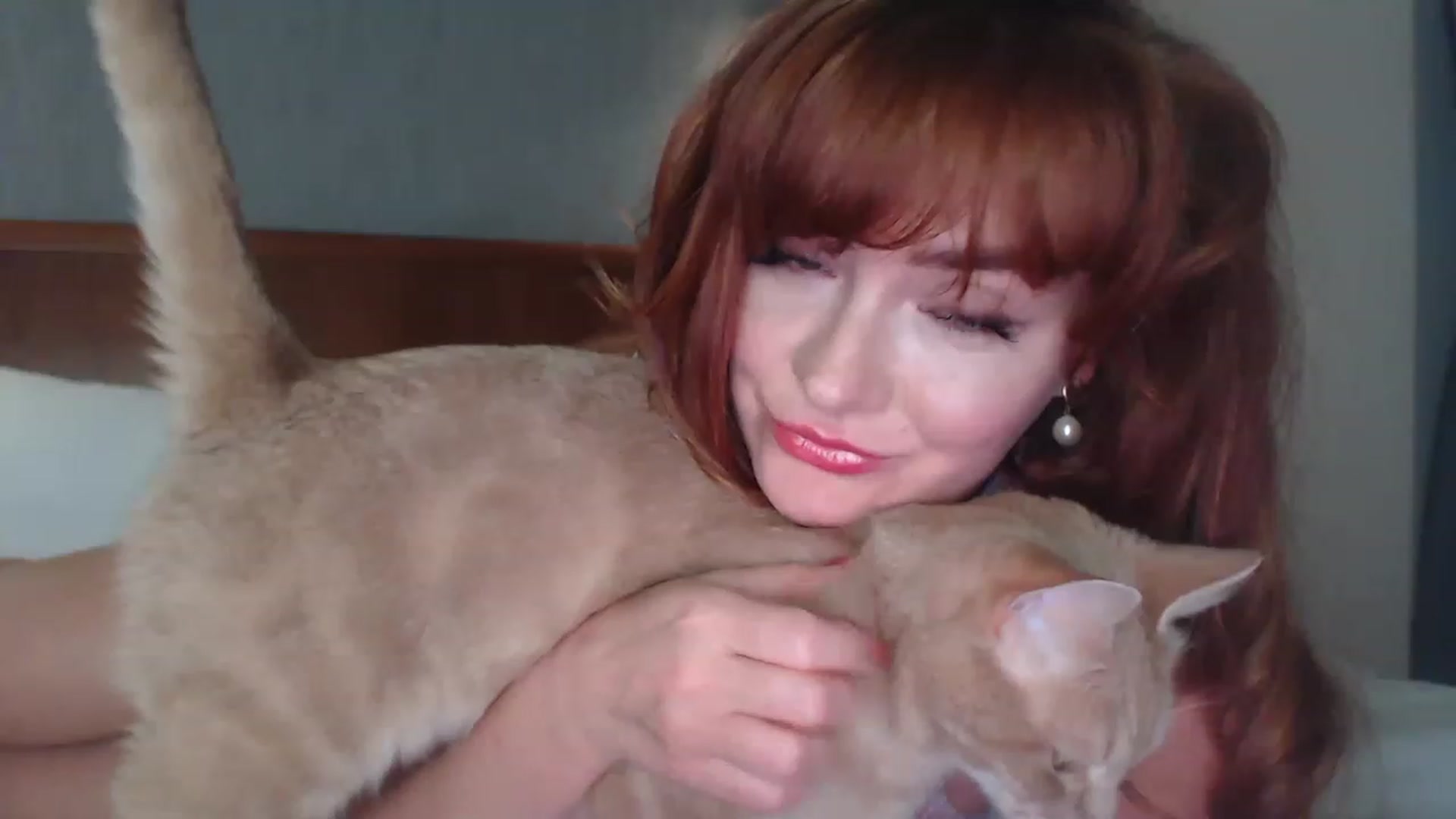Gallery image thumbnail from Golden_Teaser's myfreecams stream on, 06/09/2023, 18:30 image 11 of 20
