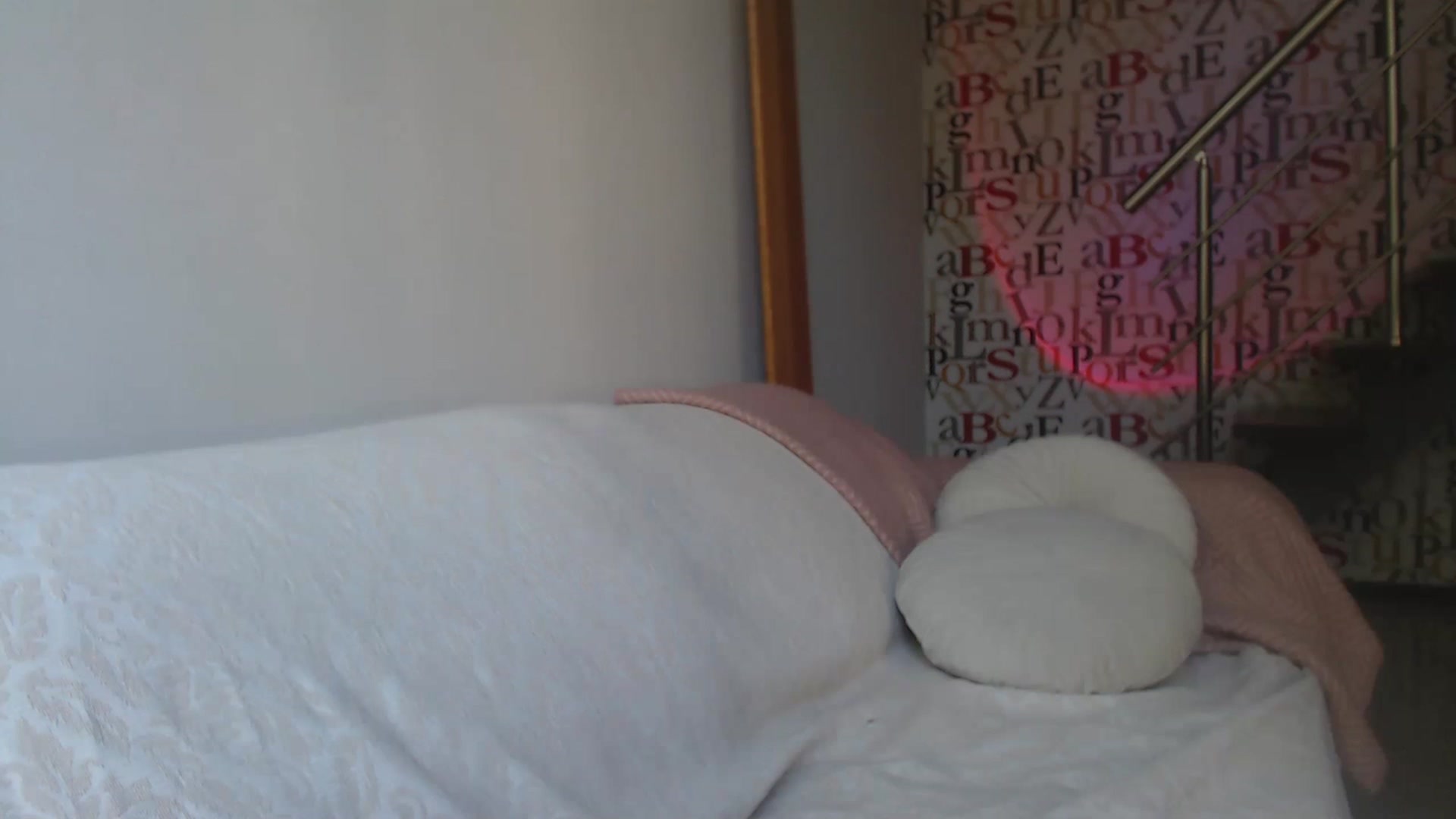 Gallery image thumbnail from Golden_Teaser's myfreecams stream on, 06/16/2023, 15:54 image 6 of 20