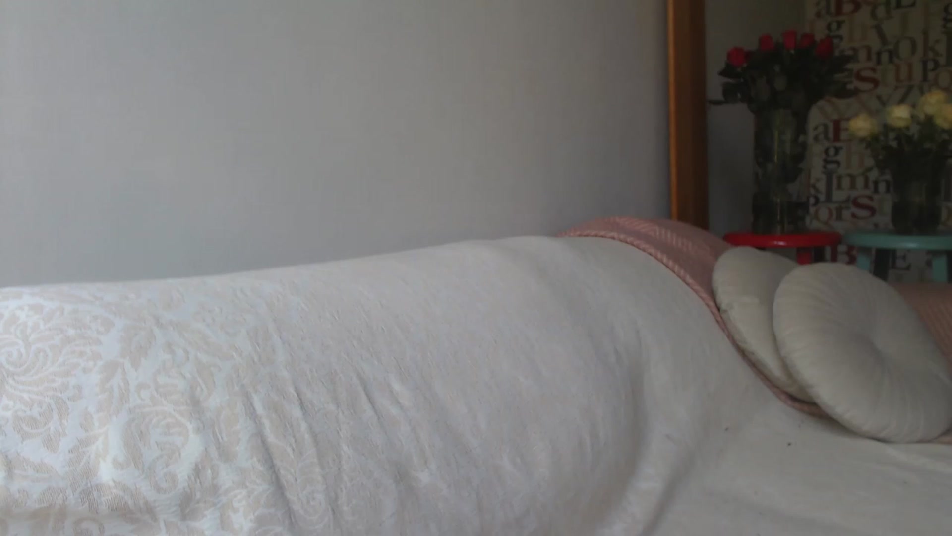Gallery image thumbnail from Golden_Teaser's myfreecams stream on, 06/24/2023, 15:23 image 18 of 20