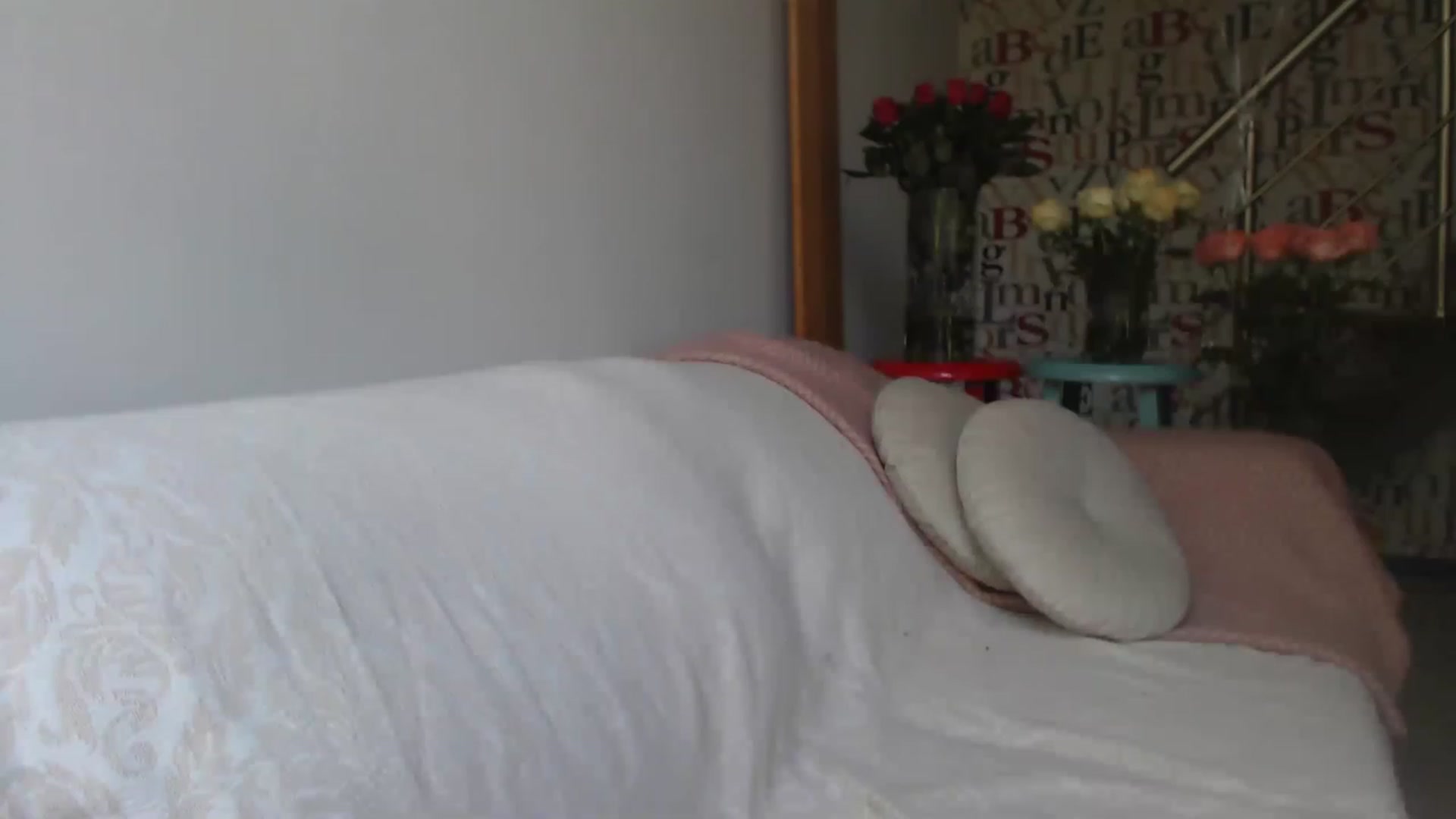 Gallery image thumbnail from Golden_Teaser's myfreecams stream on, 06/24/2023, 15:23 image 8 of 20