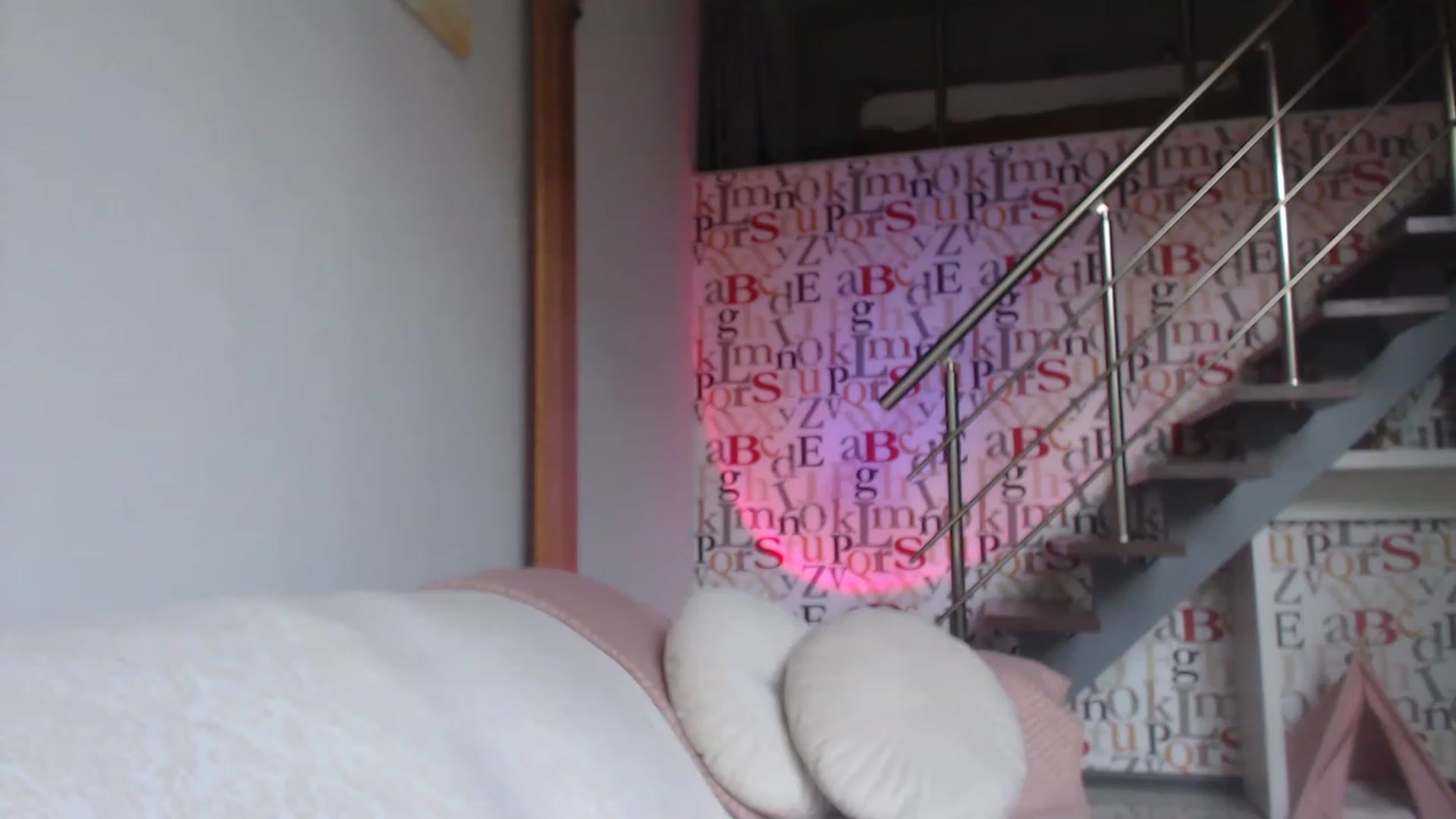 Gallery image thumbnail from Golden_Teaser's myfreecams stream on, 07/07/2023, 15:05 image 7 of 20