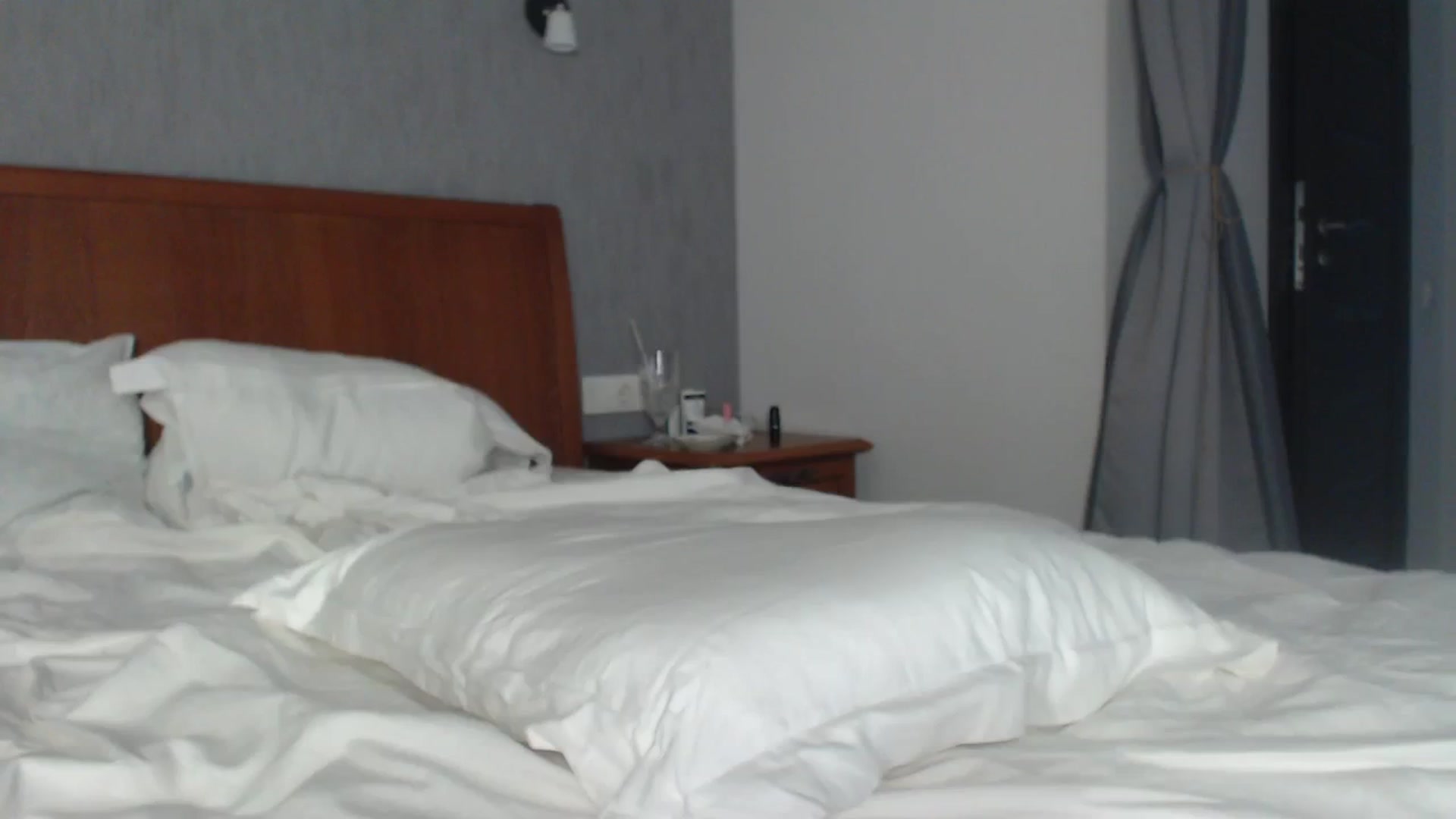 Gallery image thumbnail from Golden_Teaser's myfreecams stream on, 08/06/2023, 17:27 image 13 of 20
