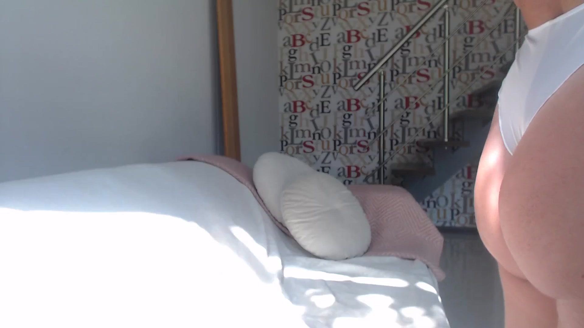 Gallery image thumbnail from Golden_Teaser's myfreecams stream on, 08/28/2023, 10:52 image 6 of 20