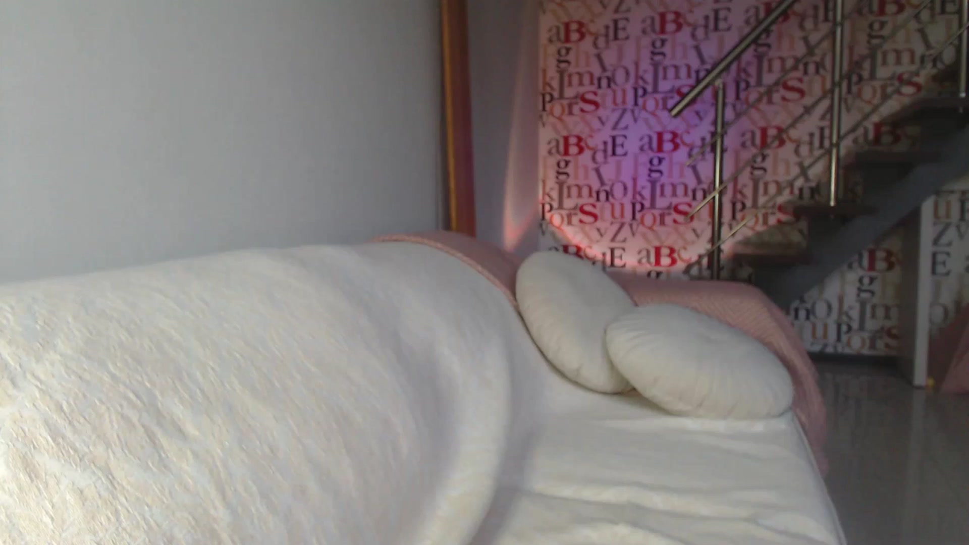 Gallery image thumbnail from Golden_Teaser's myfreecams stream on, 09/16/2023, 16:09 image 1 of 20