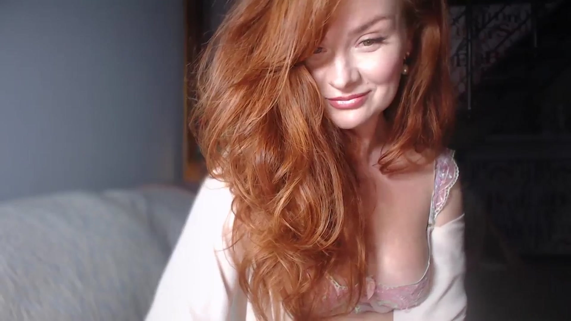 Gallery image thumbnail from Golden_Teaser's myfreecams stream on, 12/26/2023, 15:39 image 6 of 20