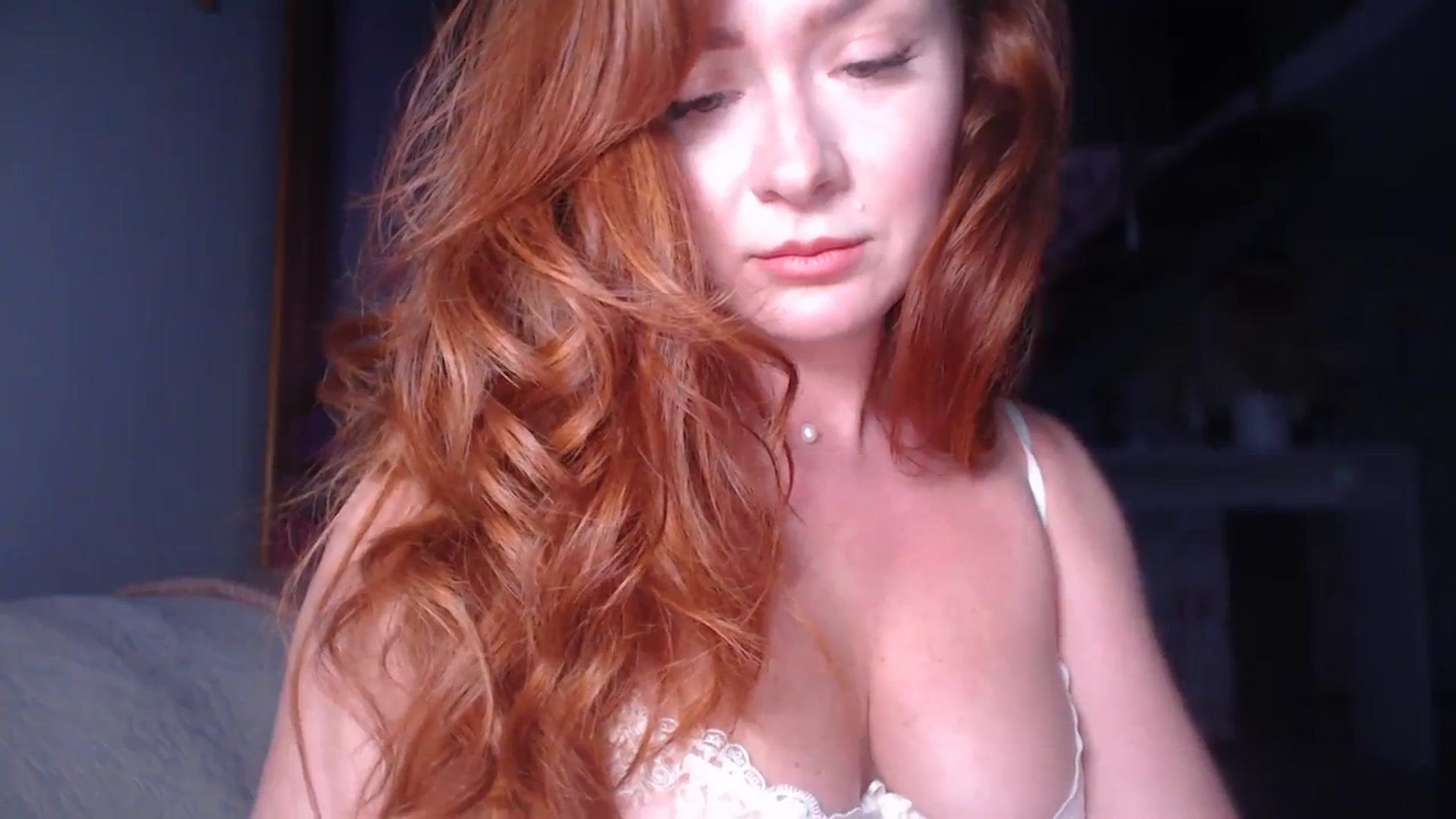 Gallery image thumbnail from Golden_Teaser's myfreecams stream on, 12/31/2023, 16:17 image 8 of 20