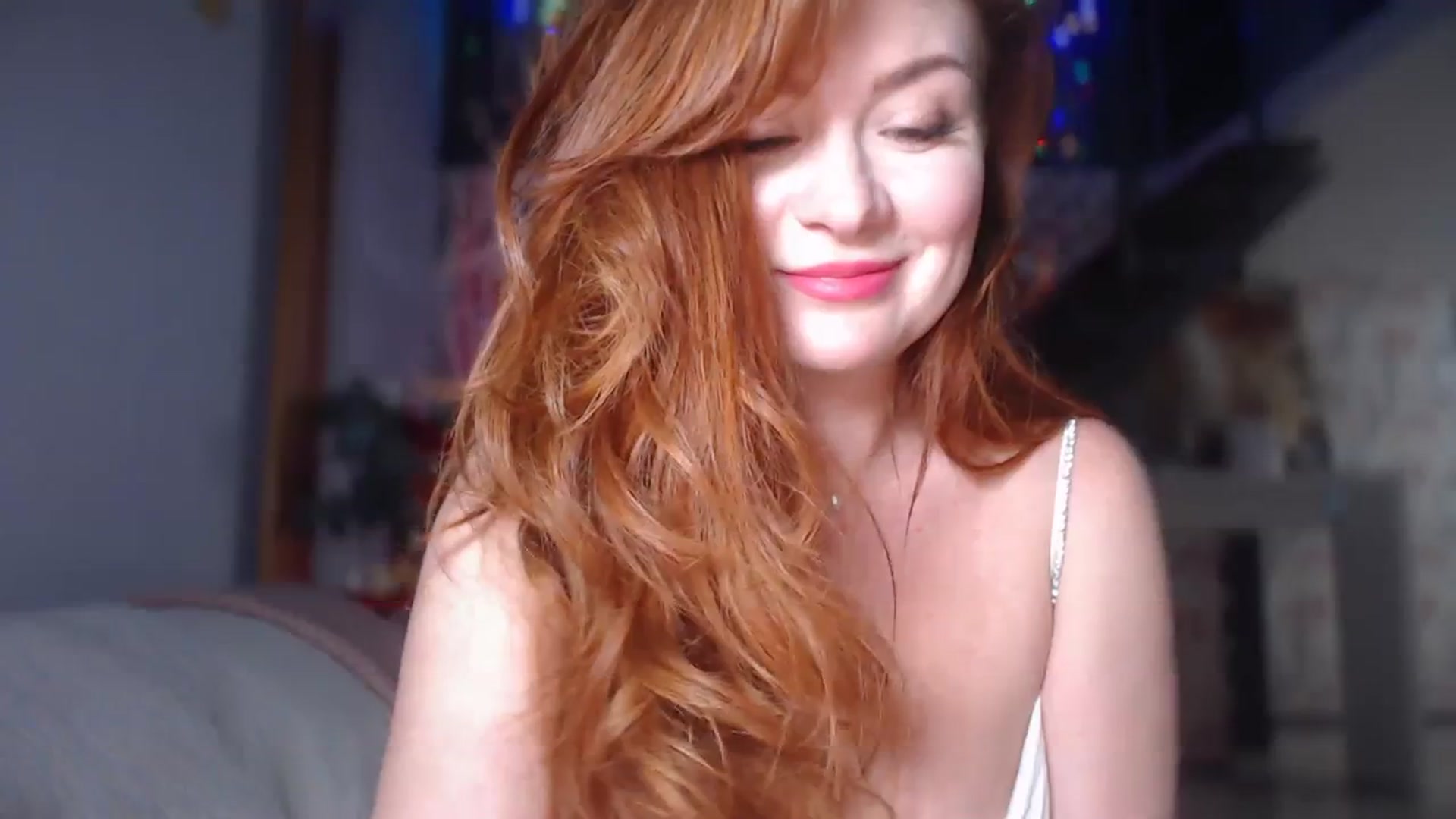 Gallery image thumbnail from Golden_Teaser's myfreecams stream on, 12/31/2023, 23:50 image 6 of 20