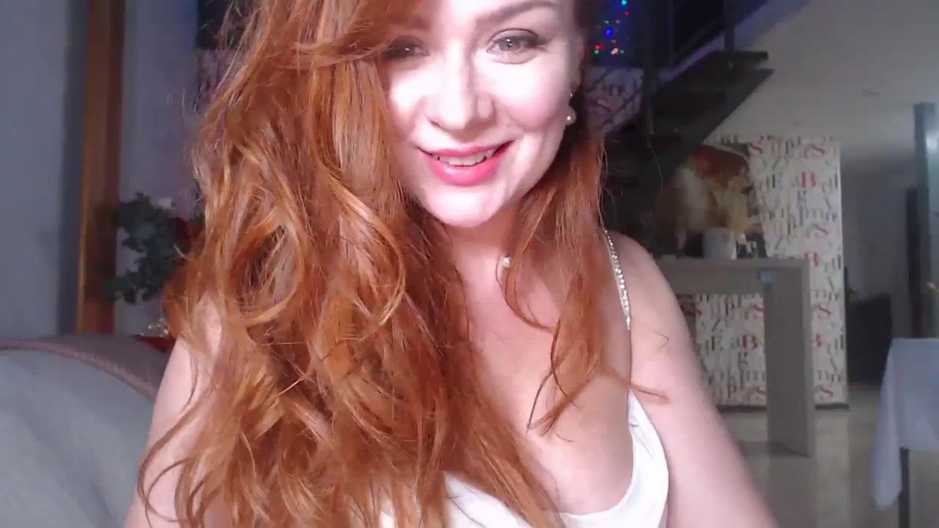 Gallery image thumbnail from Golden_Teaser's myfreecams stream on, 12/31/2023, 23:50 image 15 of 20