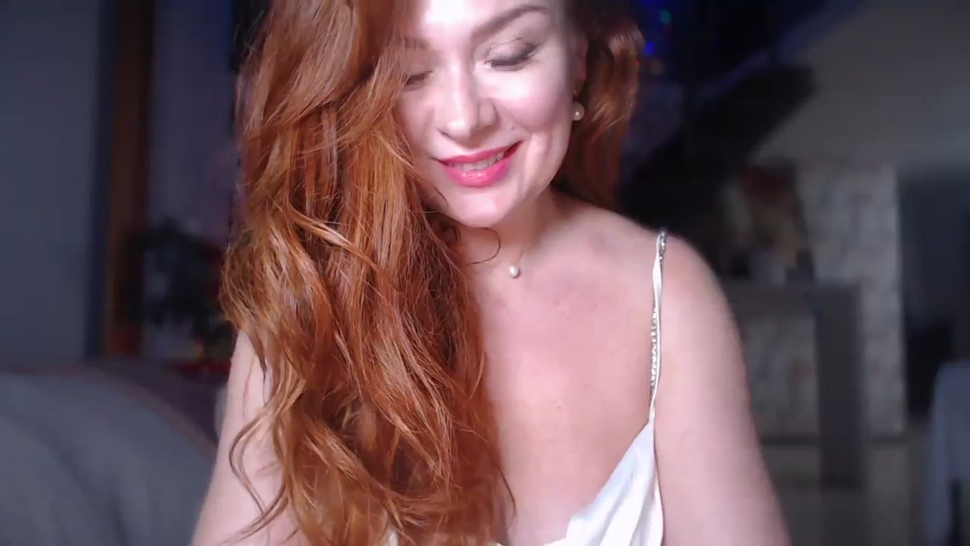 Gallery image thumbnail from Golden_Teaser's myfreecams stream on, 01/01/2024, 24:20 image 11 of 20