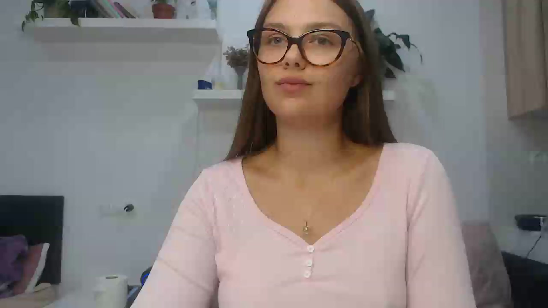 Gallery image thumbnail from Golden_doll_'s myfreecams stream on, 08/29/2026, 16:45 image 7 of 20