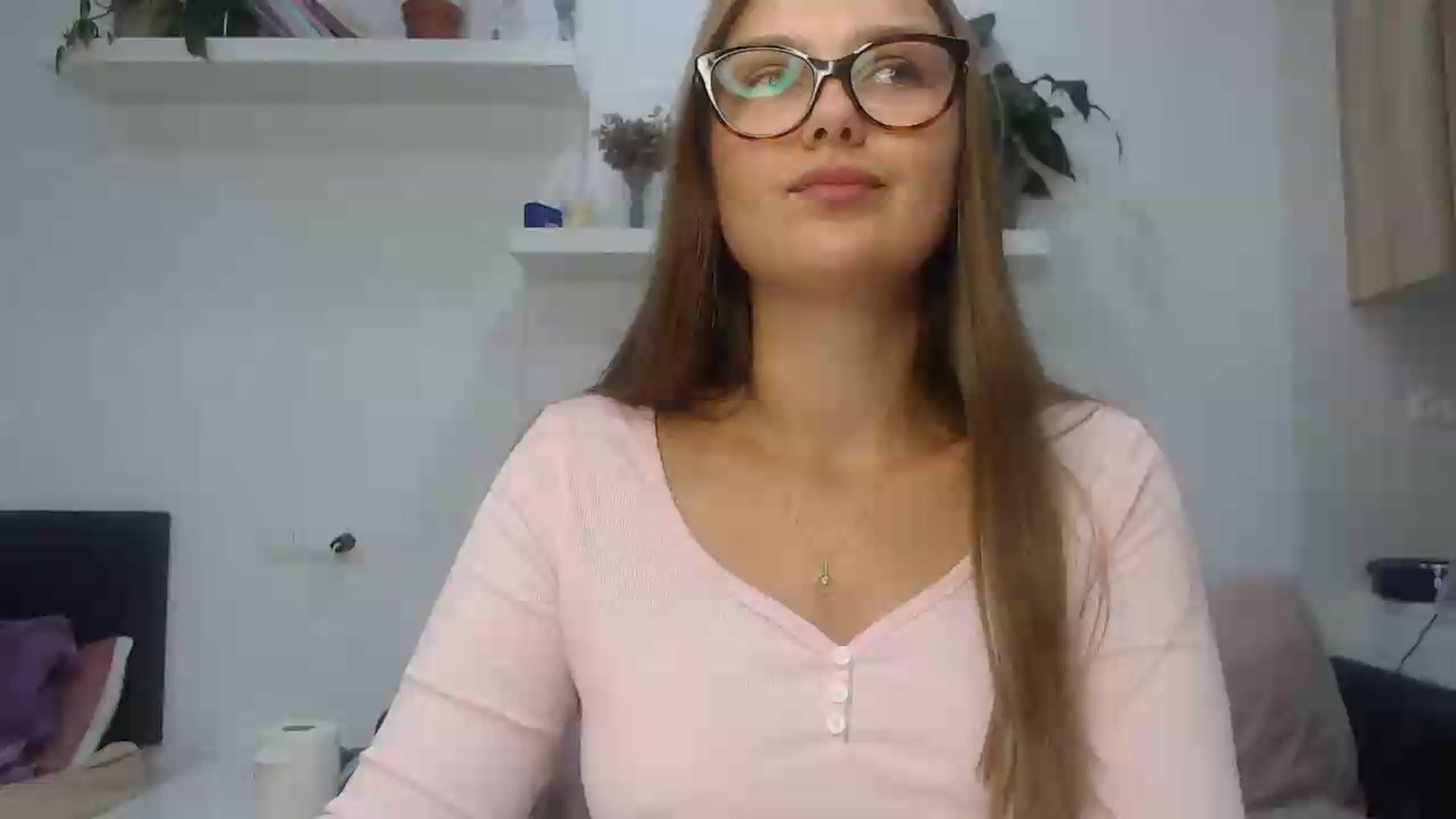 Gallery image thumbnail from Golden_doll_'s myfreecams stream on, 08/29/2026, 16:58 image 6 of 20