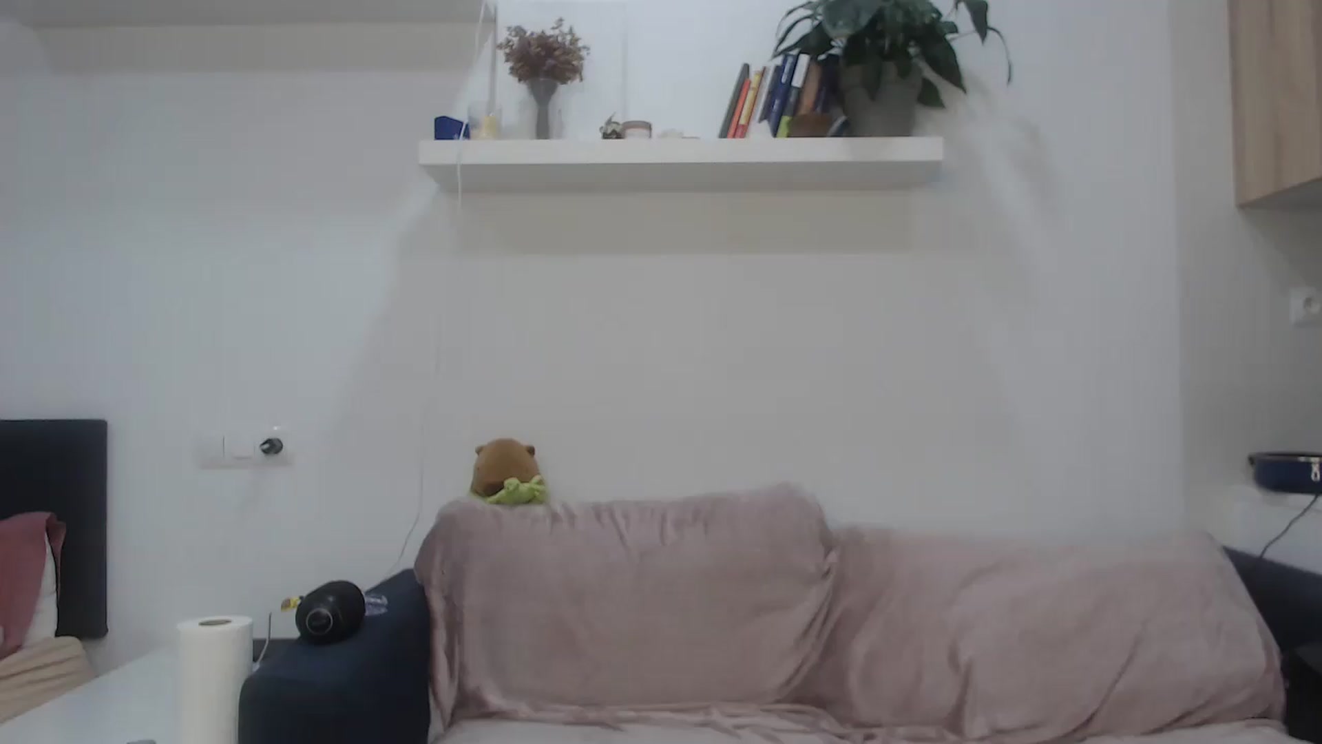 Gallery image thumbnail from Golden_doll_'s myfreecams stream on, 09/01/2026, 13:07 image 3 of 20