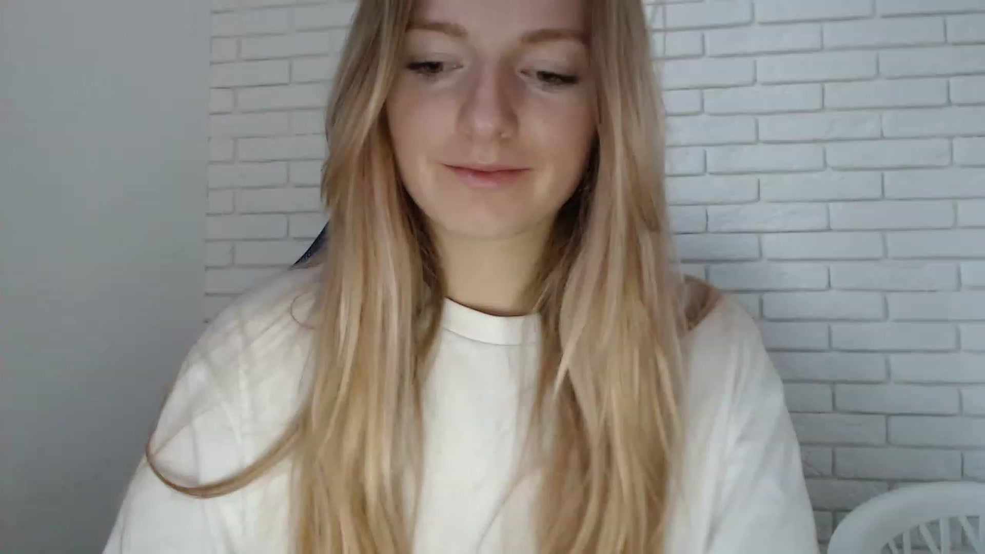 Gallery image thumbnail from Goldi_lady's myfreecams stream on, 01/01/2023, 14:18 image 1 of 20