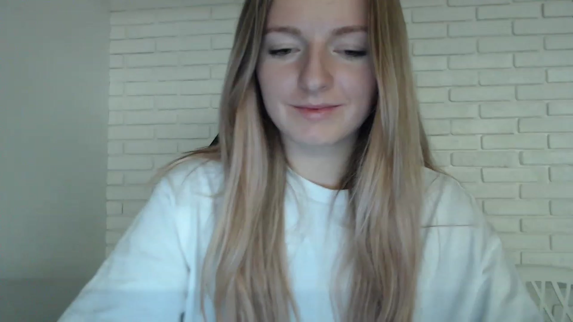 Gallery image thumbnail from Goldi_lady's myfreecams stream on, 01/01/2023, 15:24 image 7 of 20