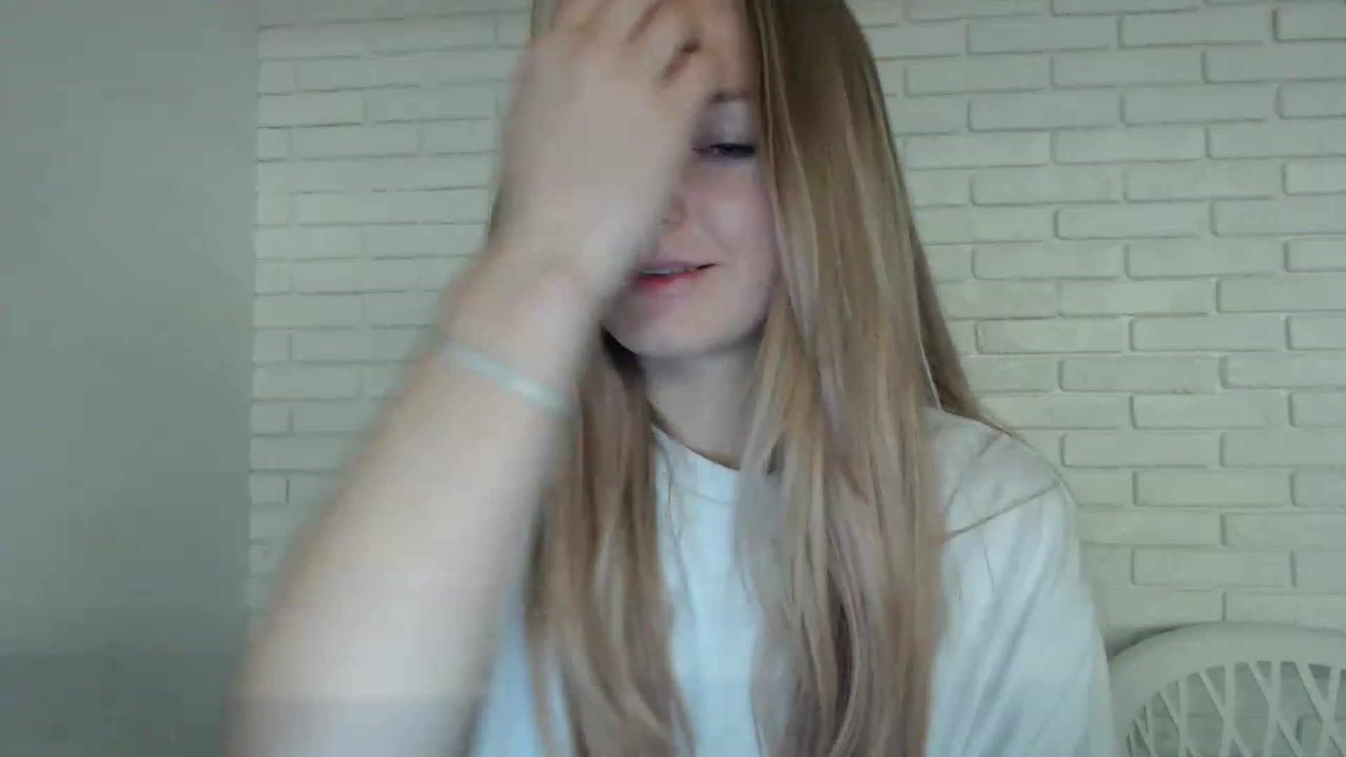 Gallery image thumbnail from Goldi_lady's myfreecams stream on, 01/01/2023, 15:24 image 5 of 20