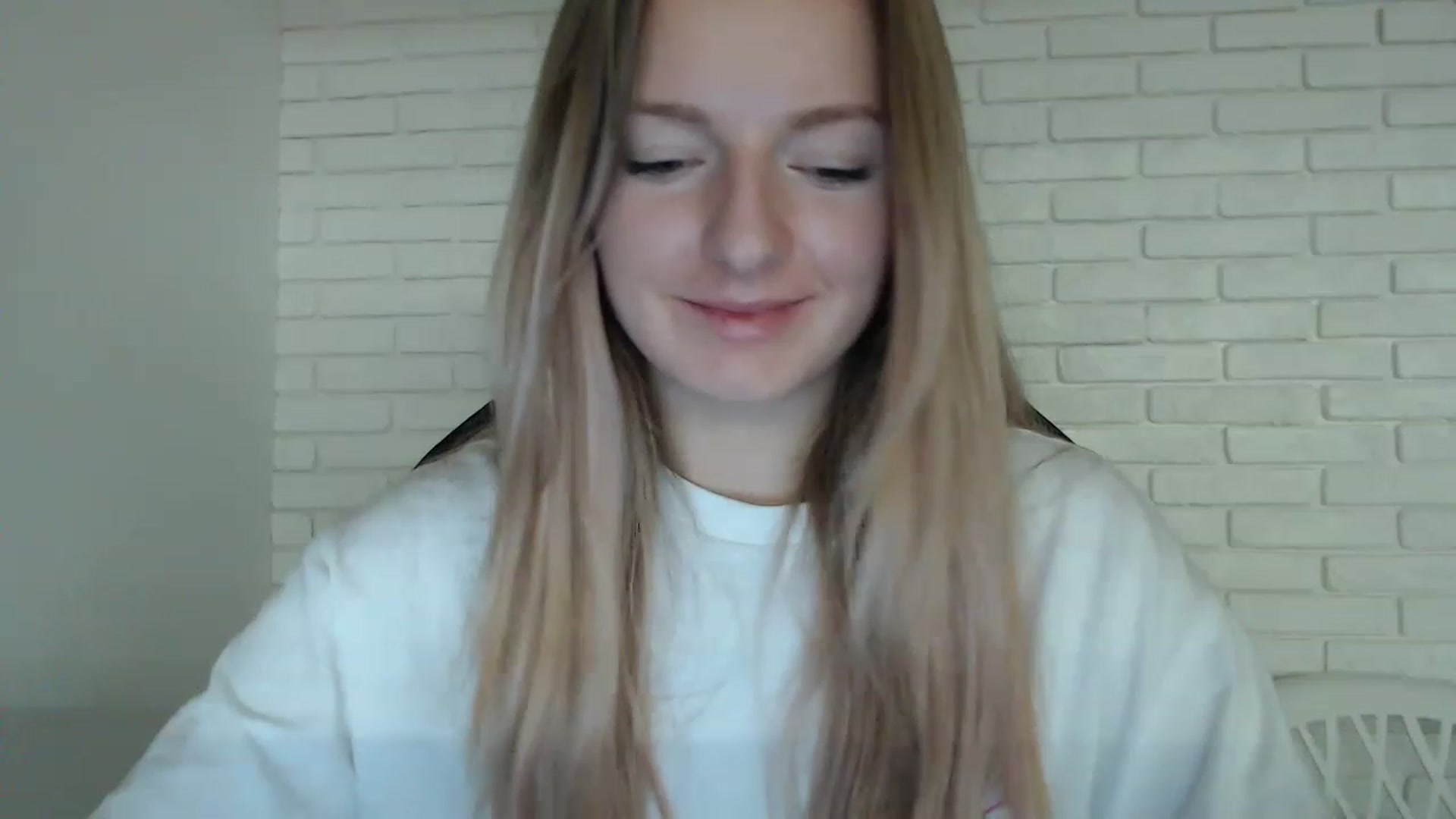 Gallery image thumbnail from Goldi_lady's myfreecams stream on, 01/01/2023, 15:24 image 11 of 20