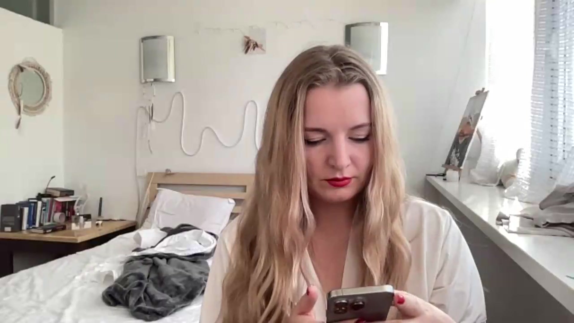 Gallery image thumbnail from Goldi_lady's myfreecams stream on, 09/08/2026, 12:52 image 12 of 20