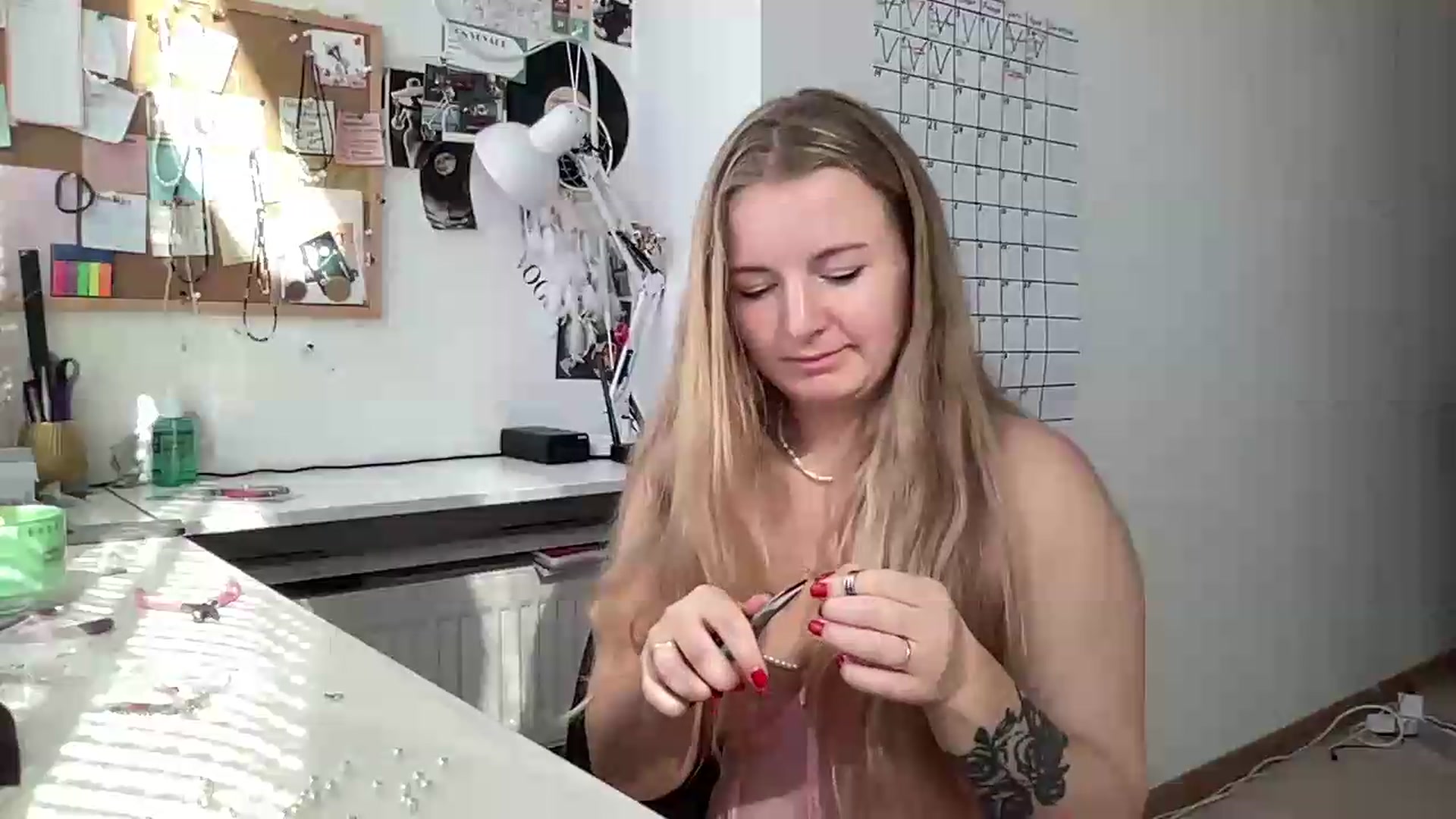 Gallery image thumbnail from Goldi_lady's myfreecams stream on, 09/10/2026, 13:26 image 3 of 20