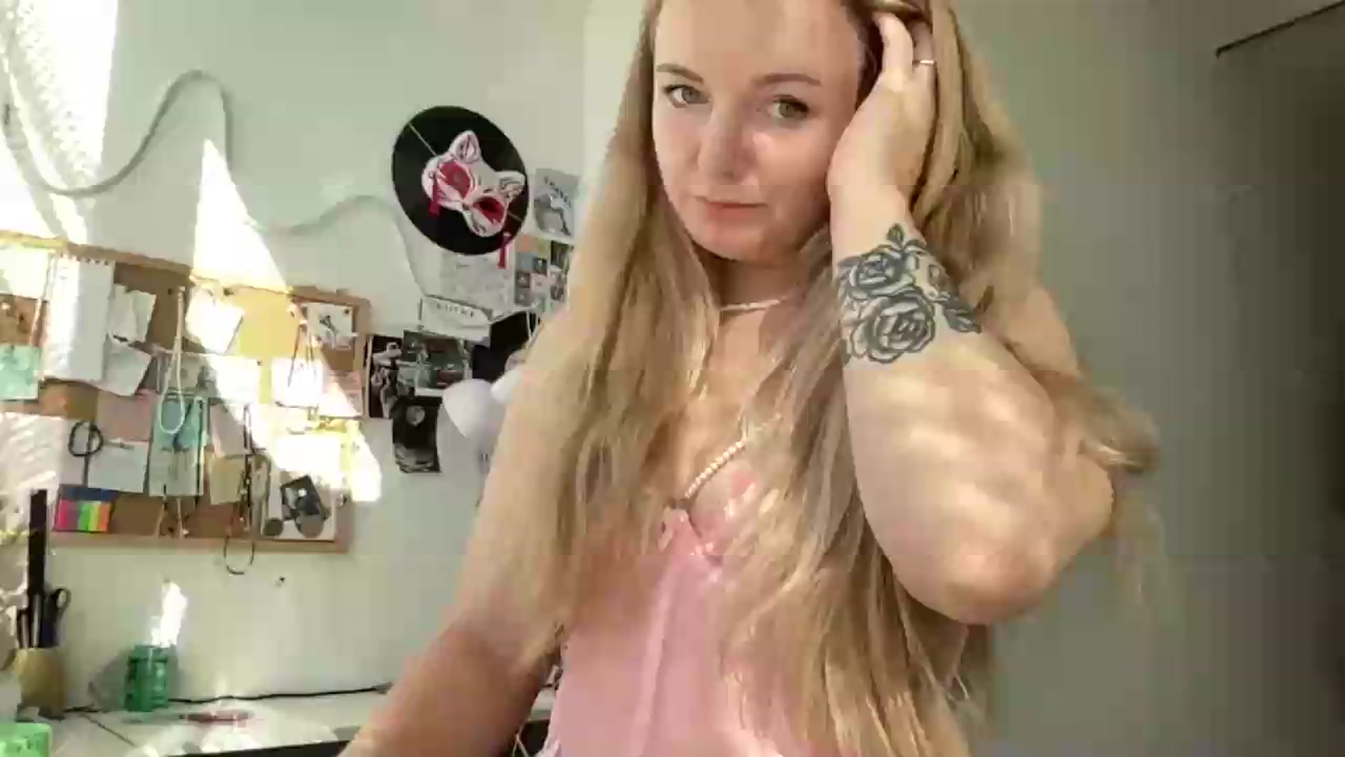 Gallery image thumbnail from Goldi_lady's myfreecams stream on, 09/10/2026, 13:26 image 9 of 20