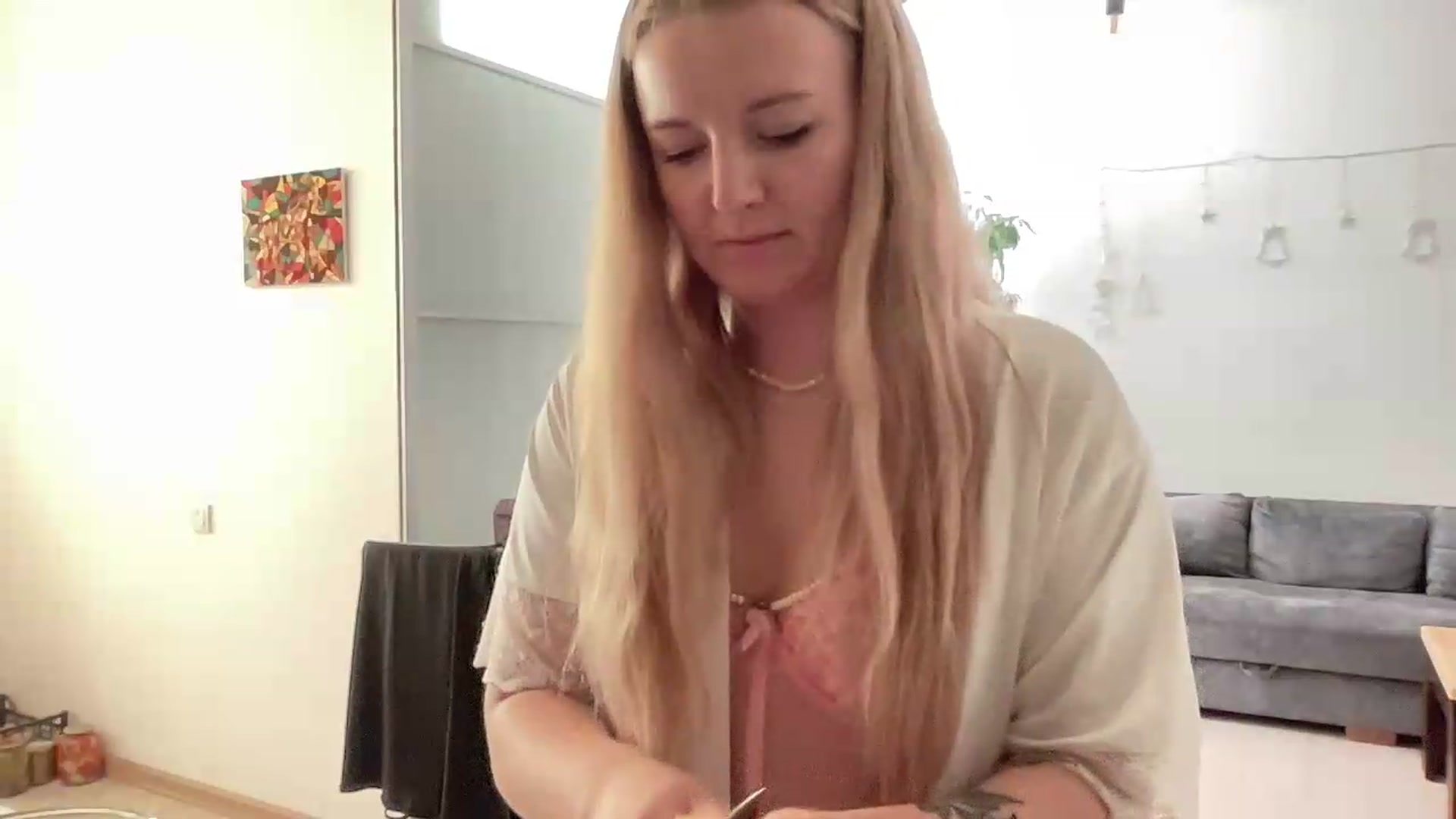 Gallery image thumbnail from Goldi_lady's myfreecams stream on, 09/10/2026, 14:43 image 9 of 20