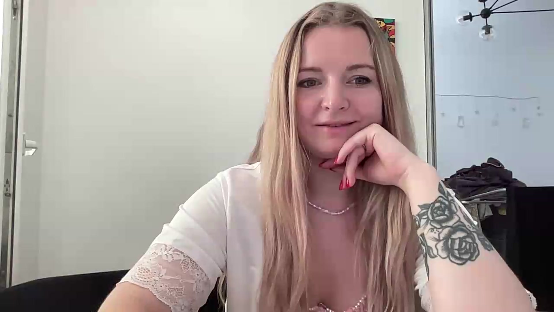Gallery image thumbnail from Goldi_lady's myfreecams stream on, 09/10/2026, 14:43 image 19 of 20