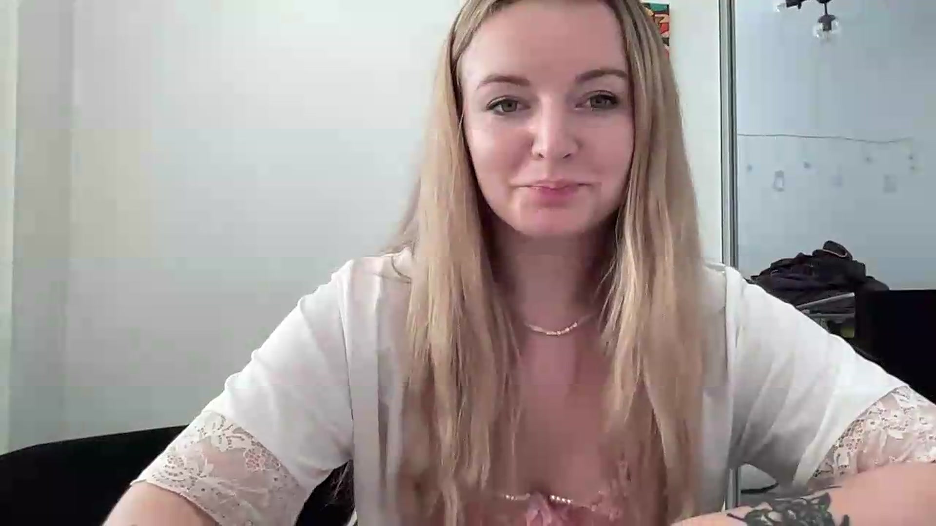 Gallery image thumbnail from Goldi_lady's myfreecams stream on, 09/10/2026, 15:07 image 20 of 20