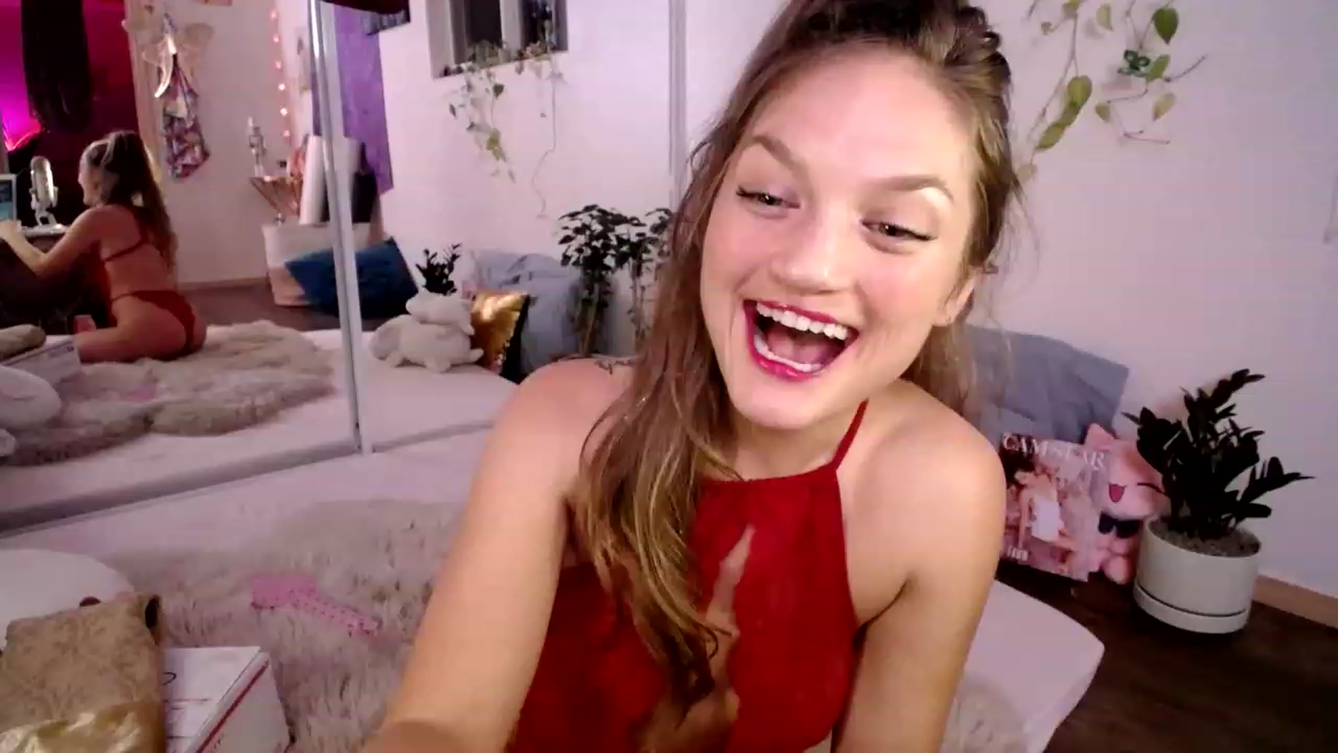 Gallery image thumbnail from GoldieFawn's myfreecams stream on, 12/10/2022, 10:41 image 4 of 20