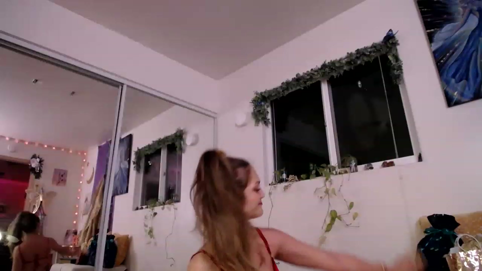 Gallery image thumbnail from GoldieFawn's myfreecams stream on, 12/31/2022, 06:03 image 5 of 20