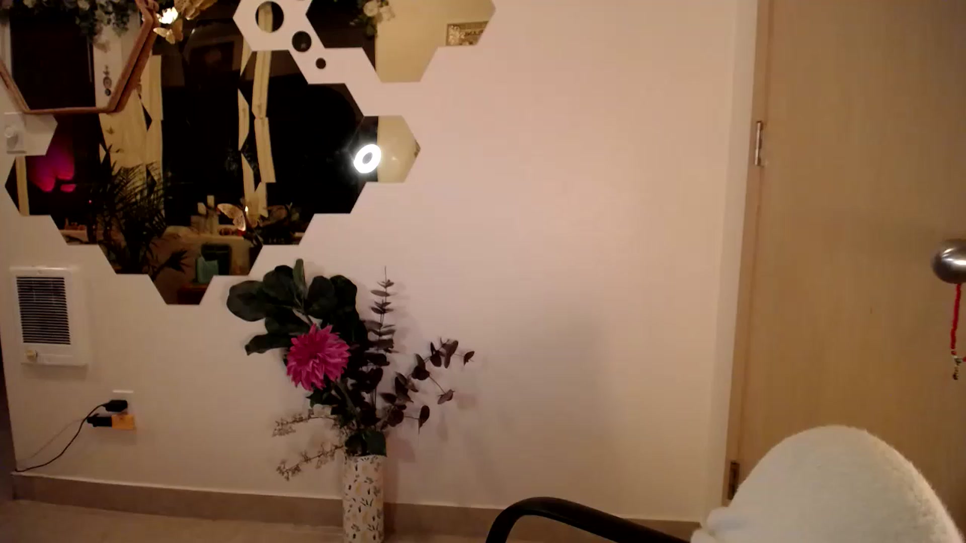 Gallery image thumbnail from GoldieFawn's myfreecams stream on, 01/21/2023, 11:13 image 12 of 20